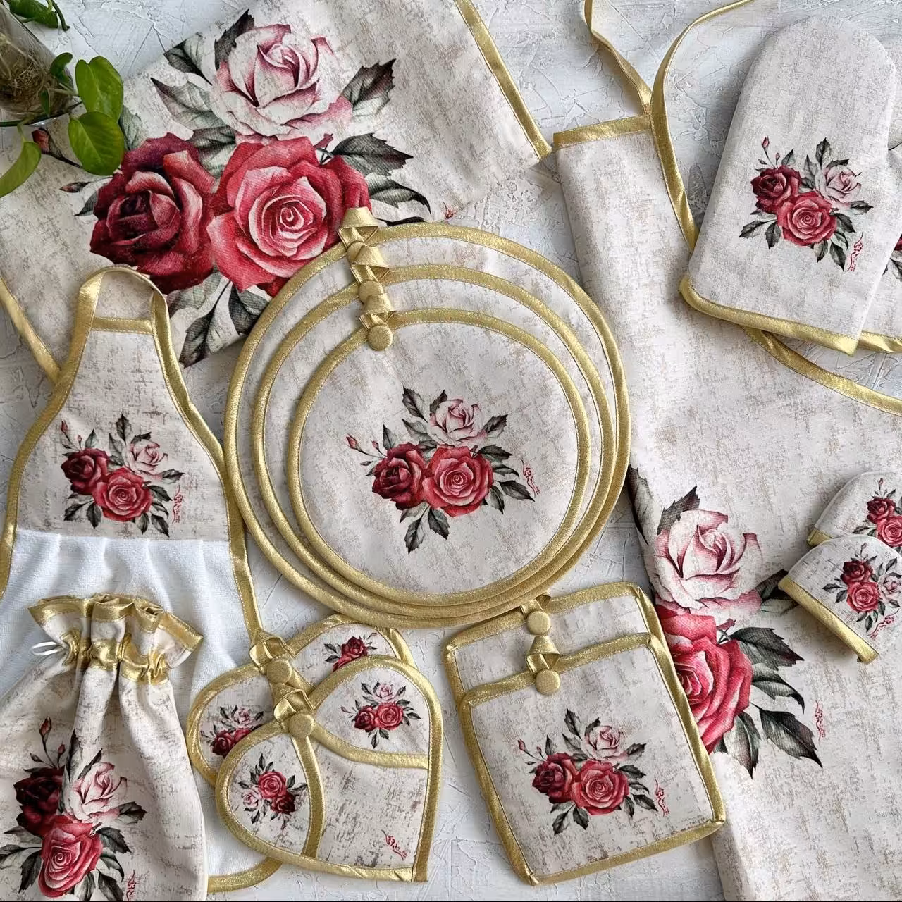 سرویس آشپزخانه مخمل 15 تکه طرح 52 مدل پرنسس لوکس