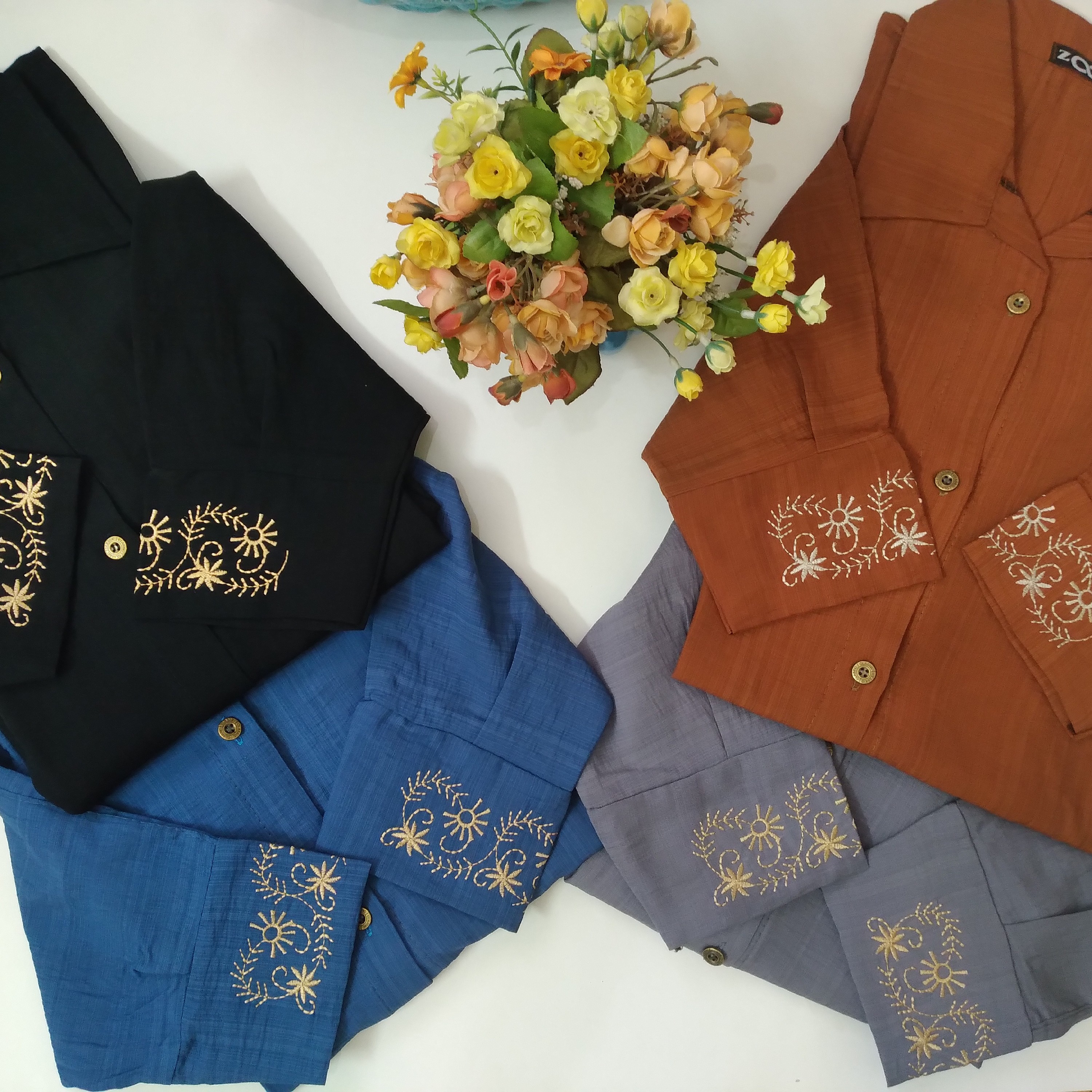 مانتواستین گلدوزی