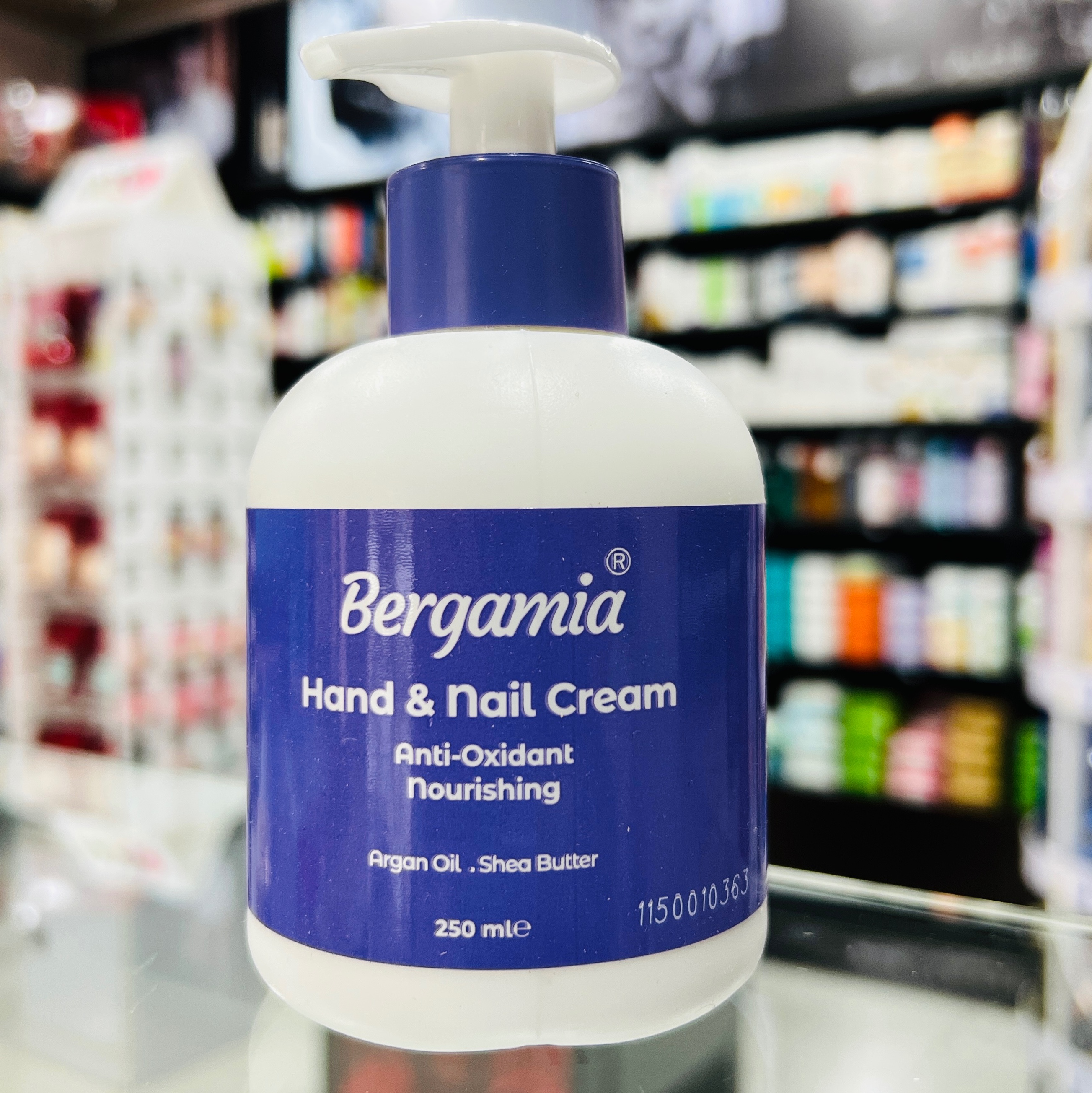 کرم دست مرطوب کننده پمپی آرگان برگامیا