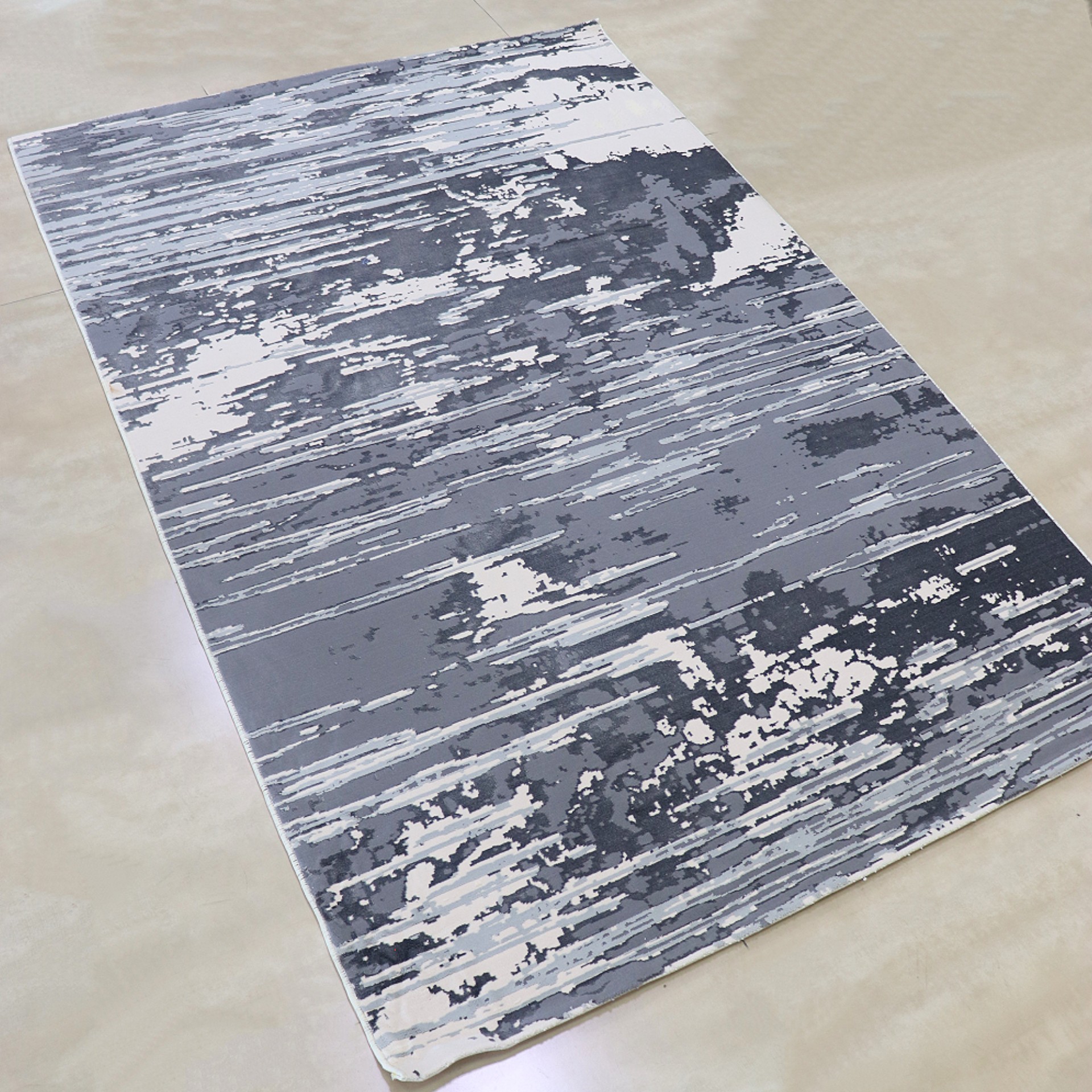 فرش مدرن  زمینه طوسی 4 متری 