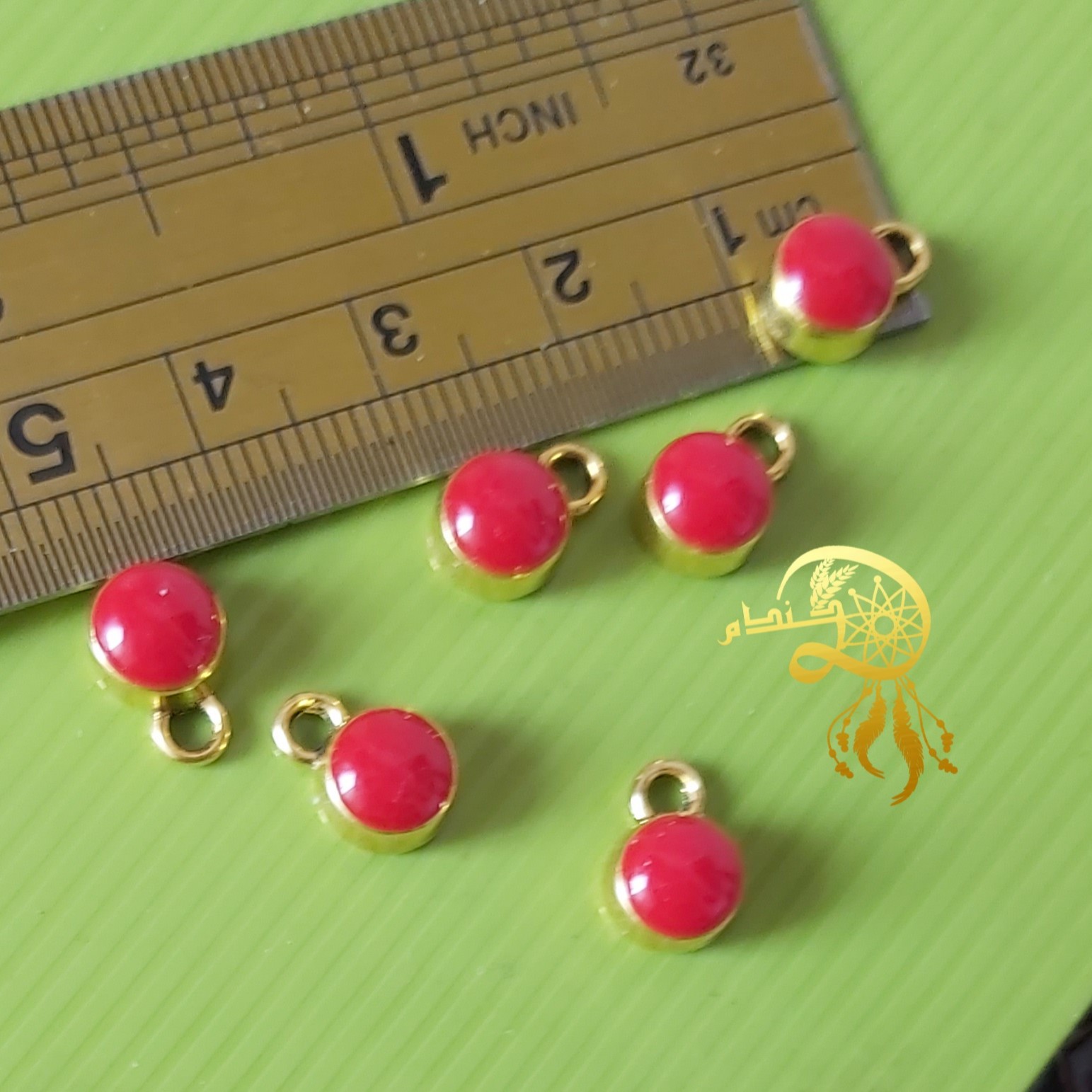 آویزفلزی رزینی کوچک قرمز یک عدد