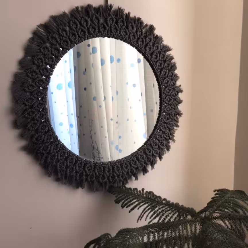 آینه مکرومه