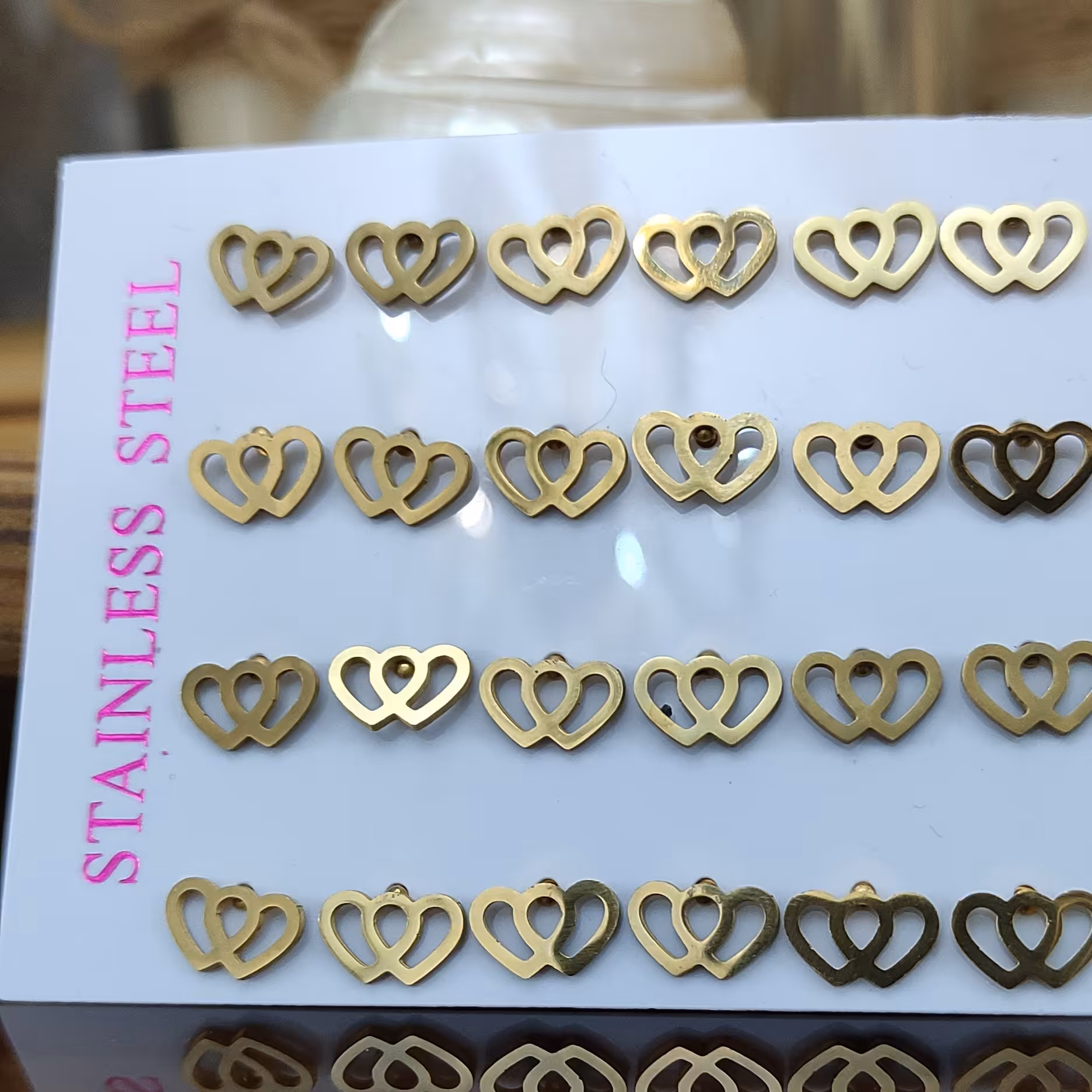 گوشواره میخی قلبی استیل رنگ ثابت مناسب برای استفاده روزمره بدلیجات و زیورآلات و اکسسوری زنانه و دخترانه بدل گوش واره میخ