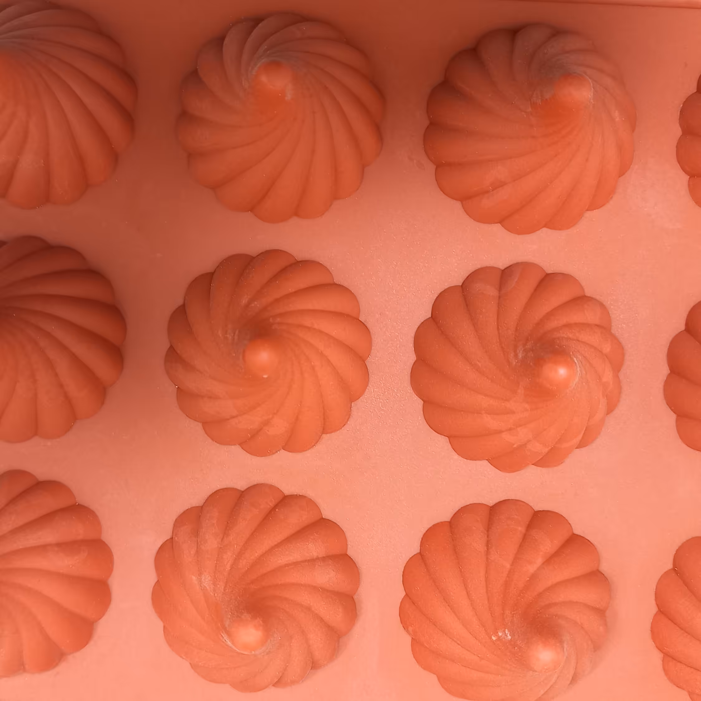 قالب سیلیکونی مخروطی سایز کوچک