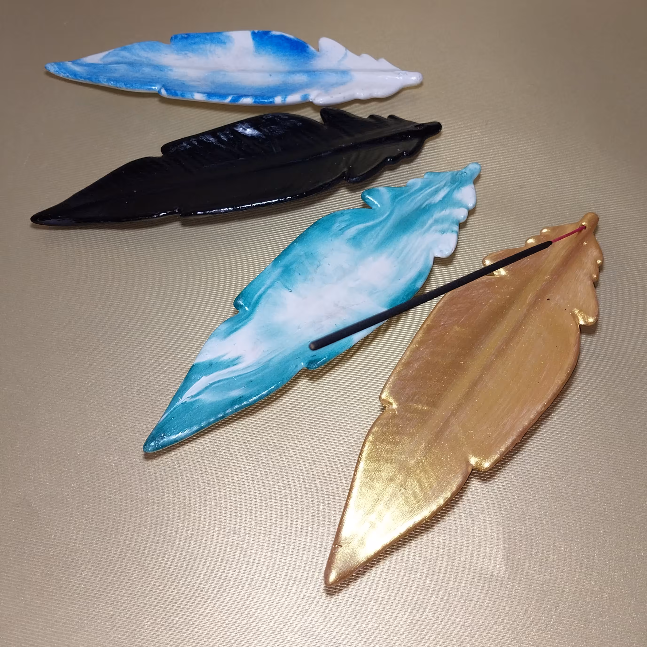 جا عودی طرح پر (در رنگ های متنوع) ضدآب