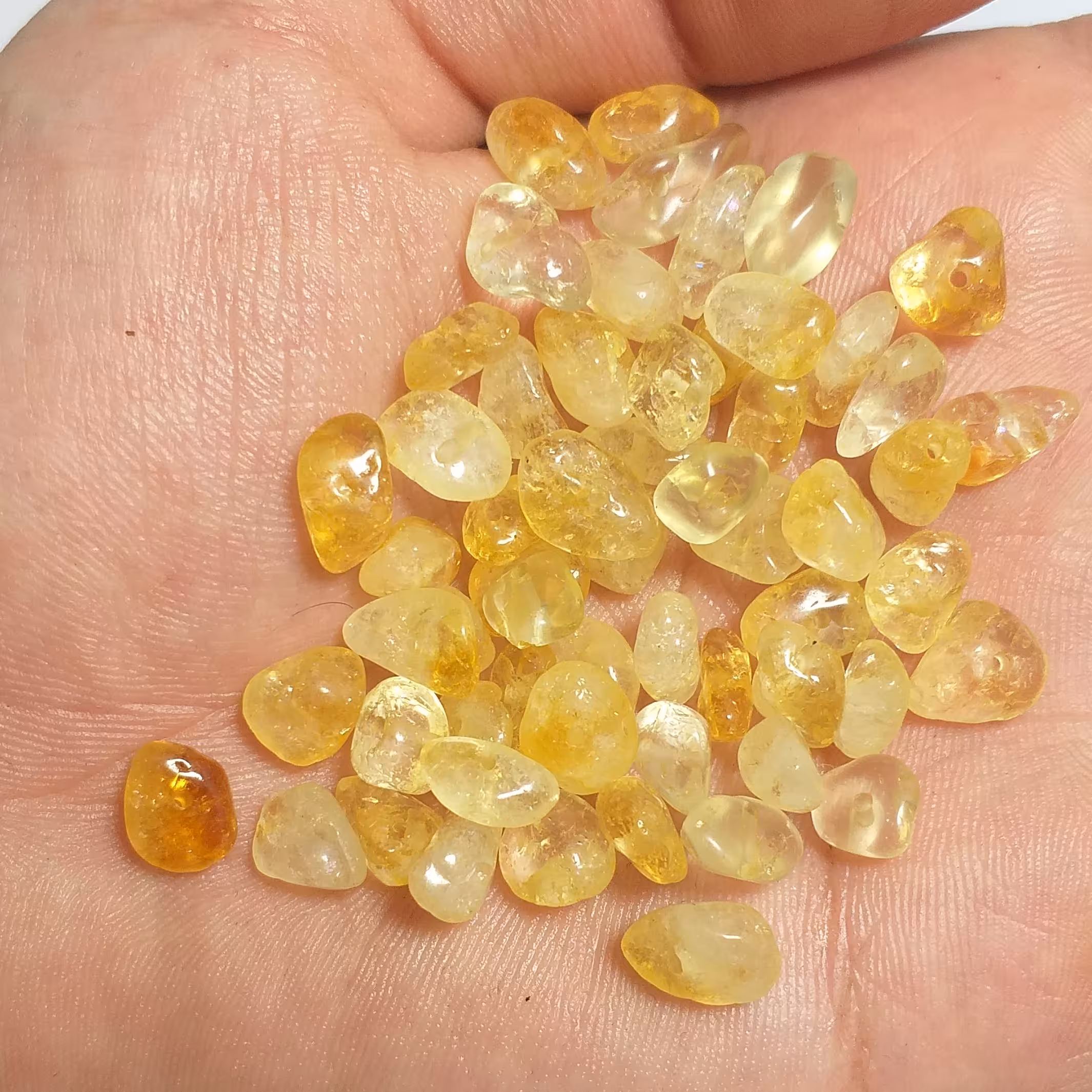 مهره سیترین اصل و معدنی تراش نخورده با کیفیت و رنگ عالی  قیمت 