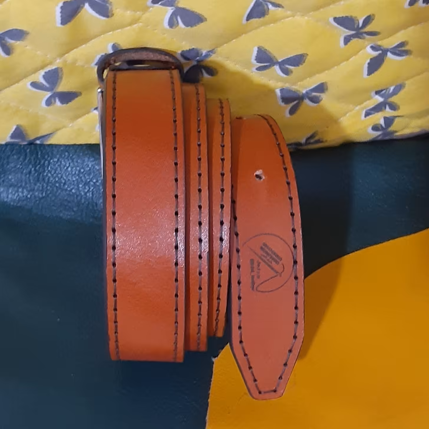 کمربند  دو لایه چرم طبیعی دست دوز گاوی  با رنگ لبه حرفه ای