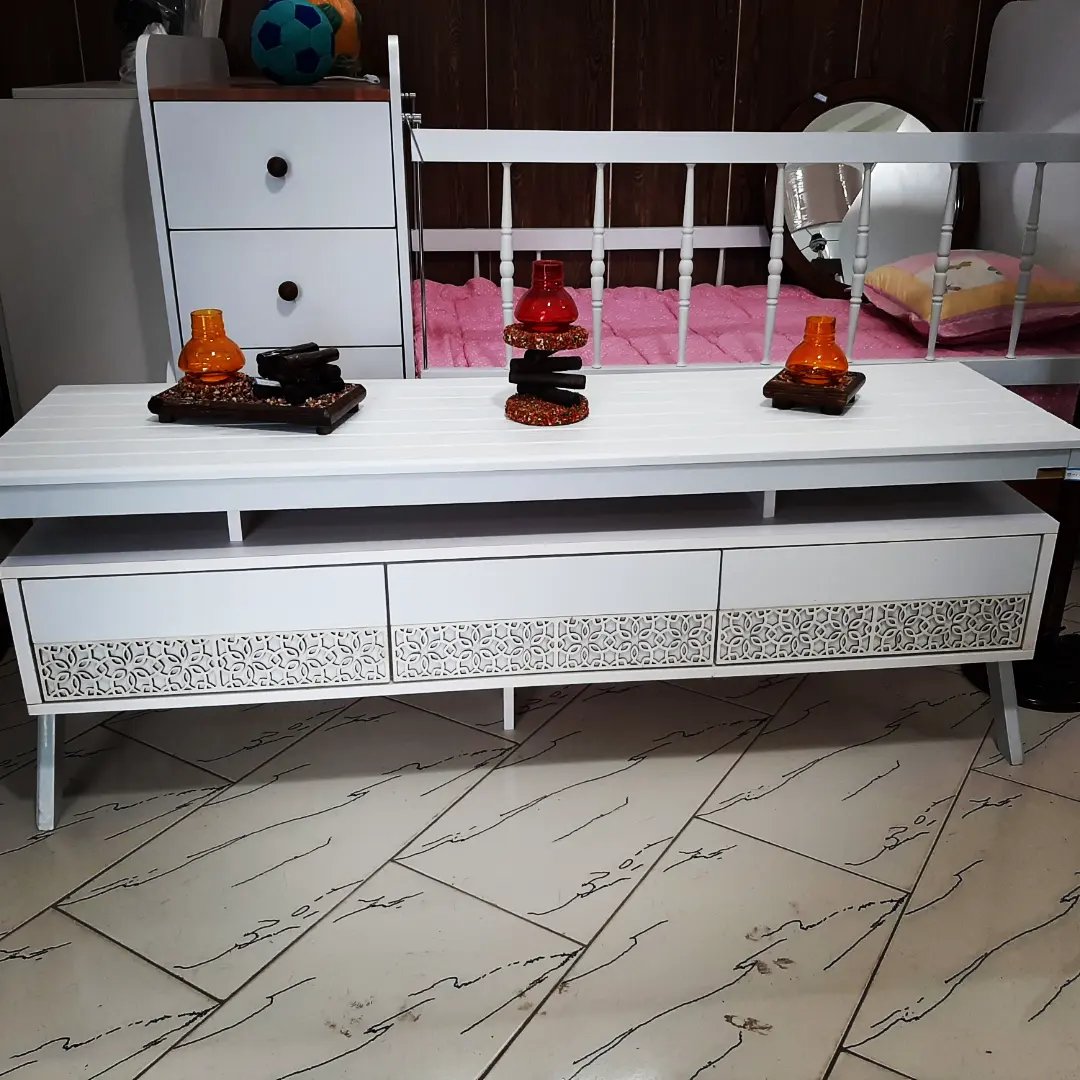 میز تلویزیون تمام وکیوم  رنگ سفید