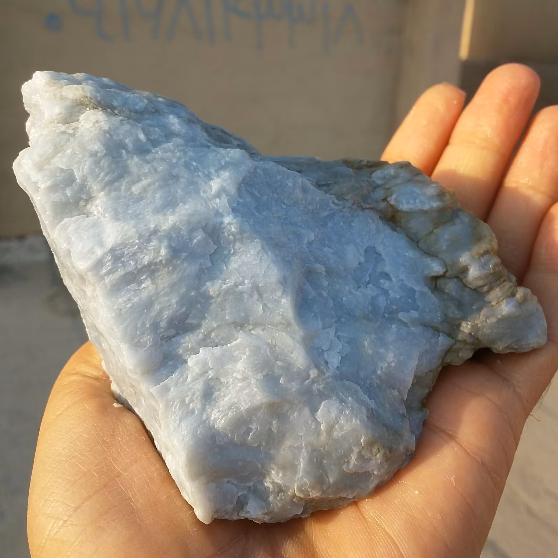 سنگ راف غووولپیکر 100 در 100 طبیعی سلستین شاااهکار خلقت با قابلیت ساخت چندین نگین خااص
تصویر از چند جهت نمونه بینظییر