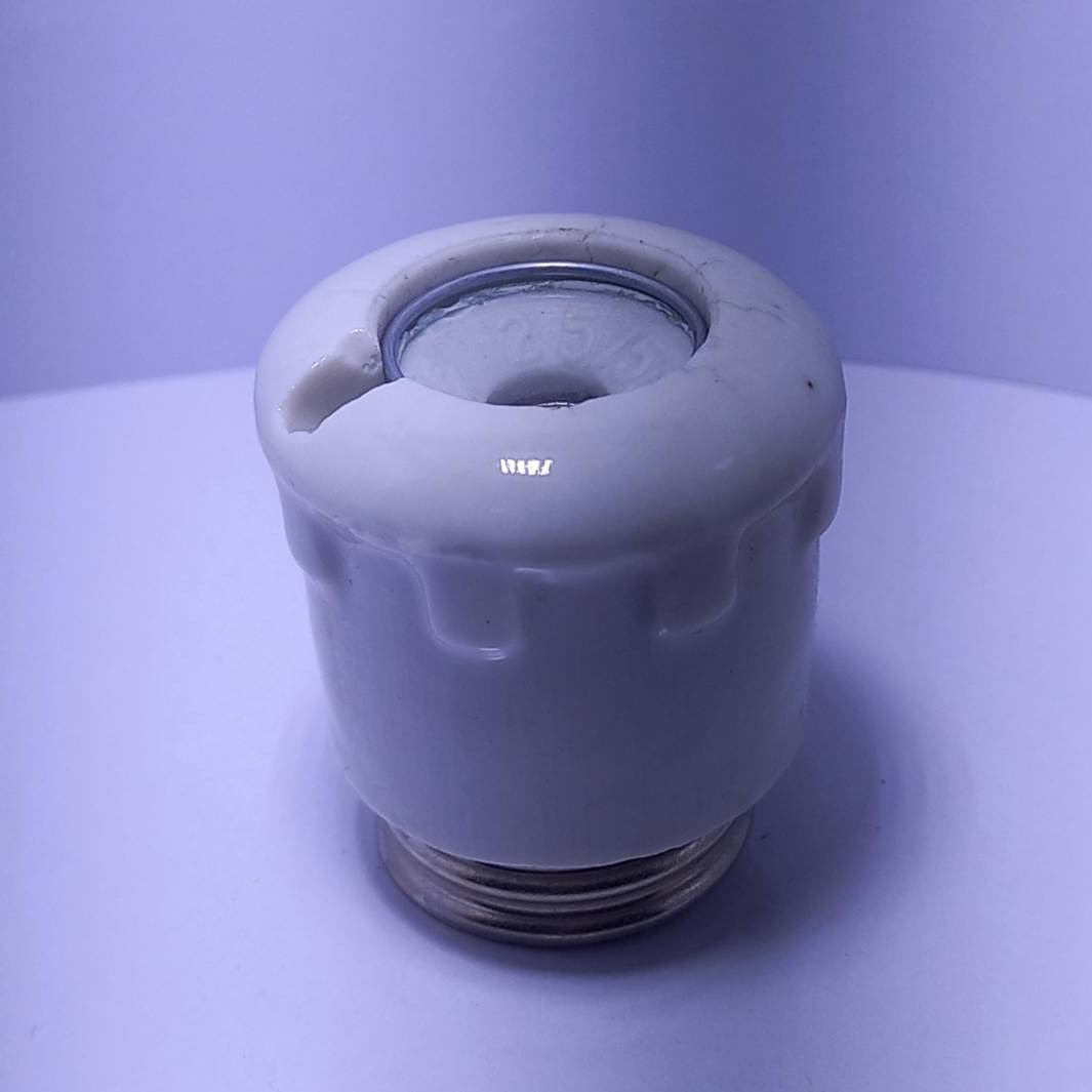 کلاهک فیوز فشنگی 25 آمپر بلغار از جنس سرامیک با ارتفاع 4cm و قطر4cm
