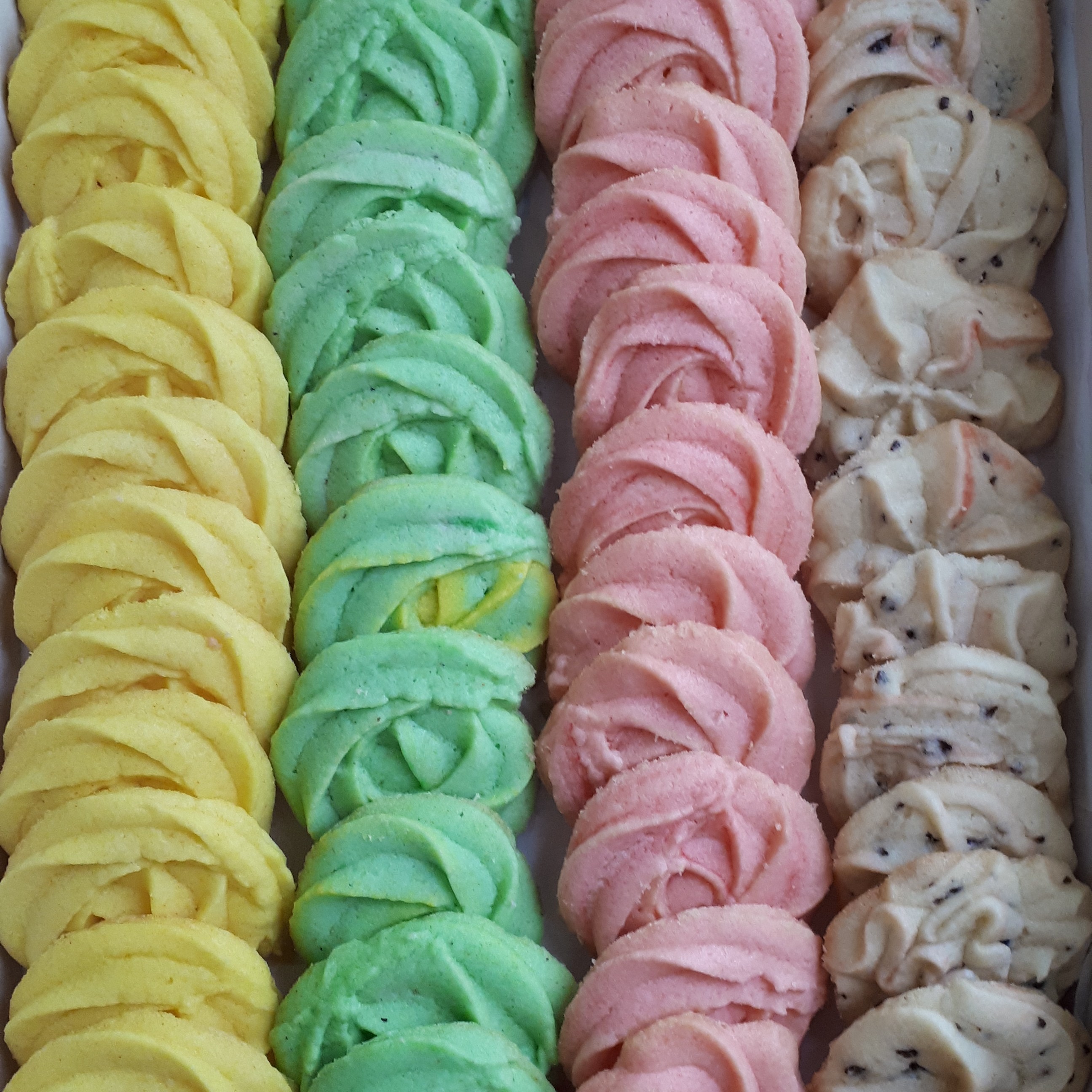 کوکی کره ای خانگی با کره حیوانی با وزن 700گرم (ارسال فقط در تهران با پیک به صورت پس کرایه)