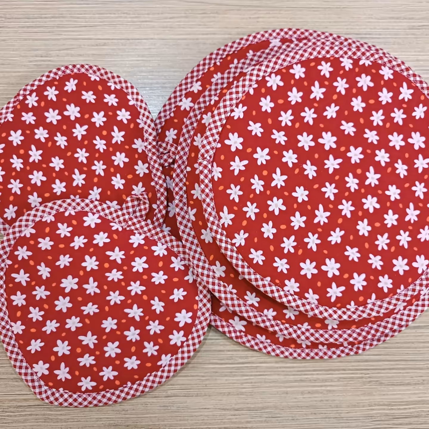 ست  دمکنی و دستگیره  5تکه کشدار دستگیره قلبی مطلسه دوزی شده  کتان نخ