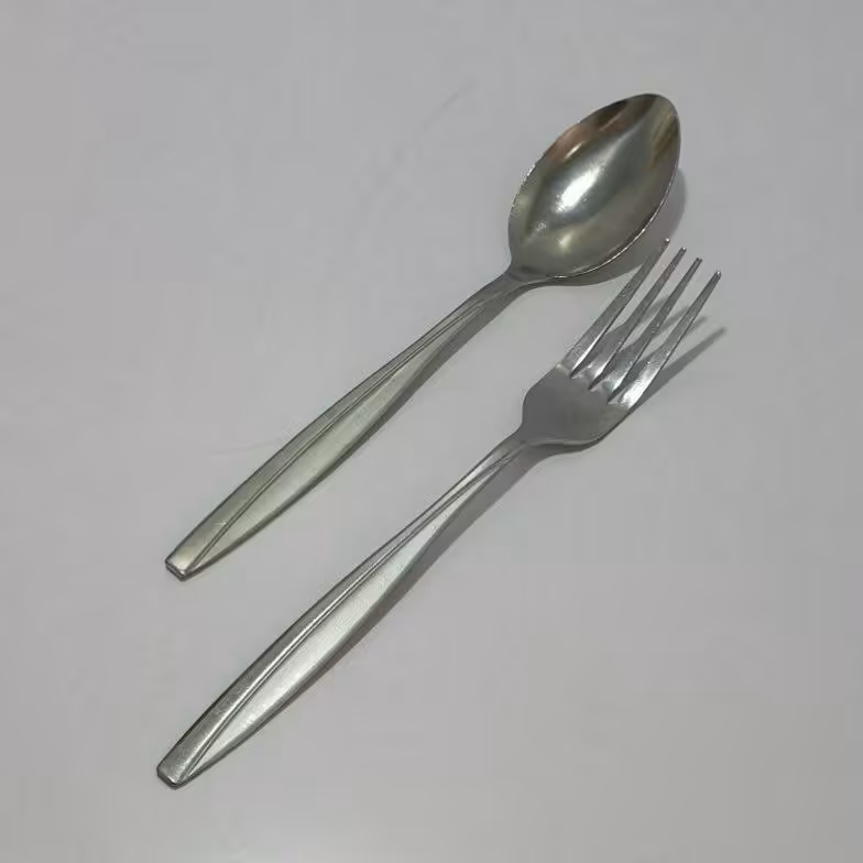 قاشق و چنگال 12 عددی (6تا قاشق6تا چنگال)