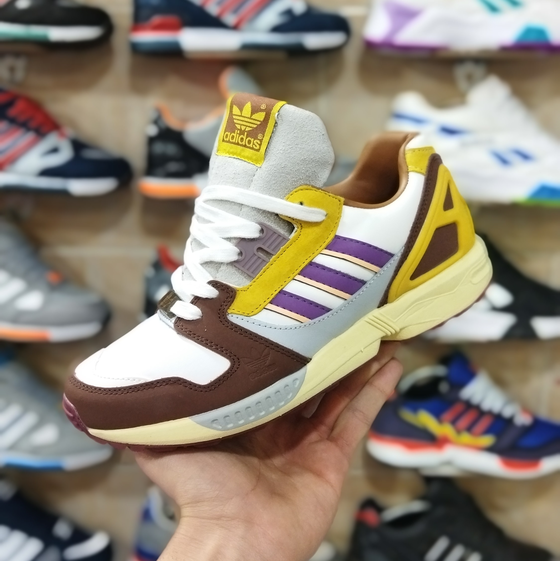 کفش کتونی آدیداس zx8000 چرم اسپرت مردانه و زنانه   