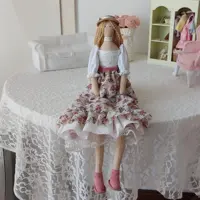 عروسک دختر پارچه ای