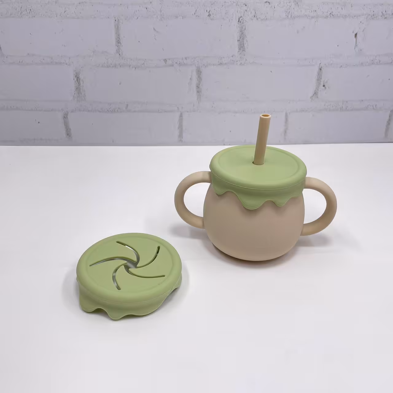 لیوان کودک سه کاره سیلیکونی بستنی - کرم