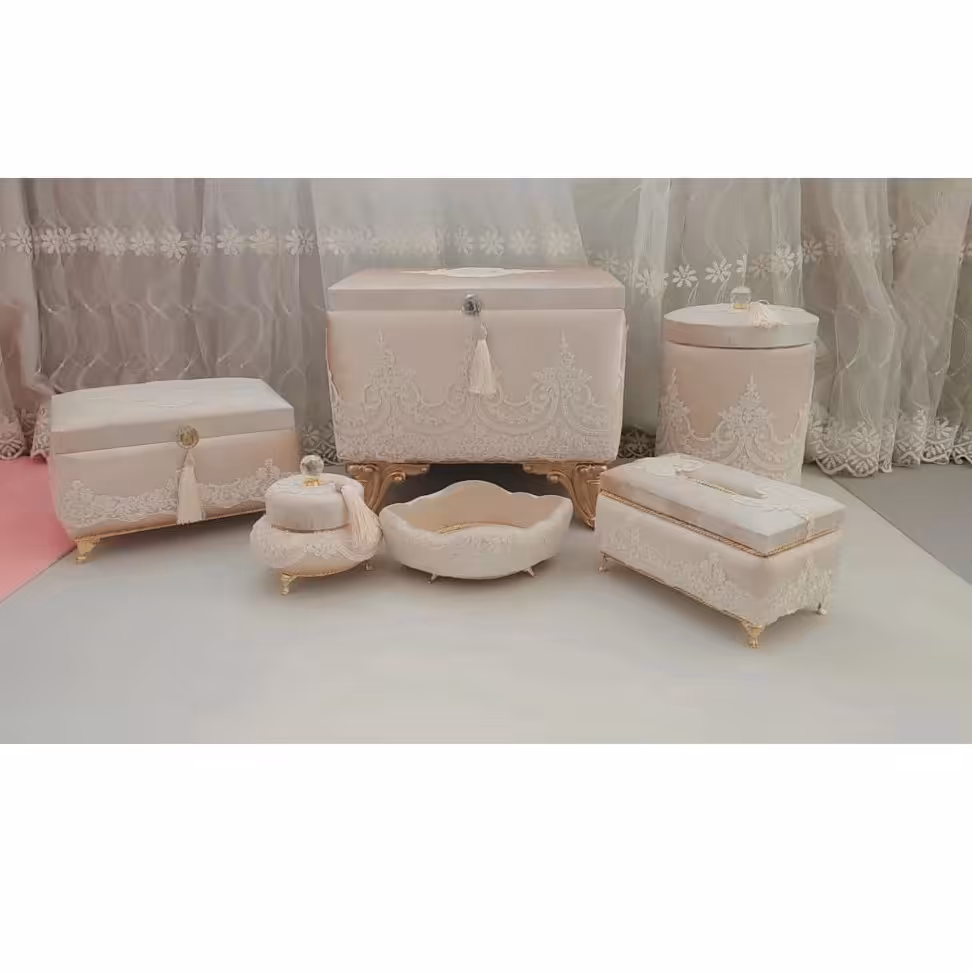 صندوقچه مخملی