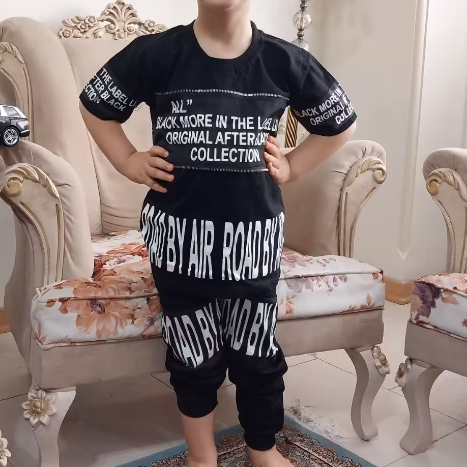 ست تیشرت و شلوار  پسرانه تک رنگ مشکی شیک و زیبا جنس تیشرت پنبه یک رو شلوار  گلکسی عالی مناسب حدود سنی 3 تا 10 سال 