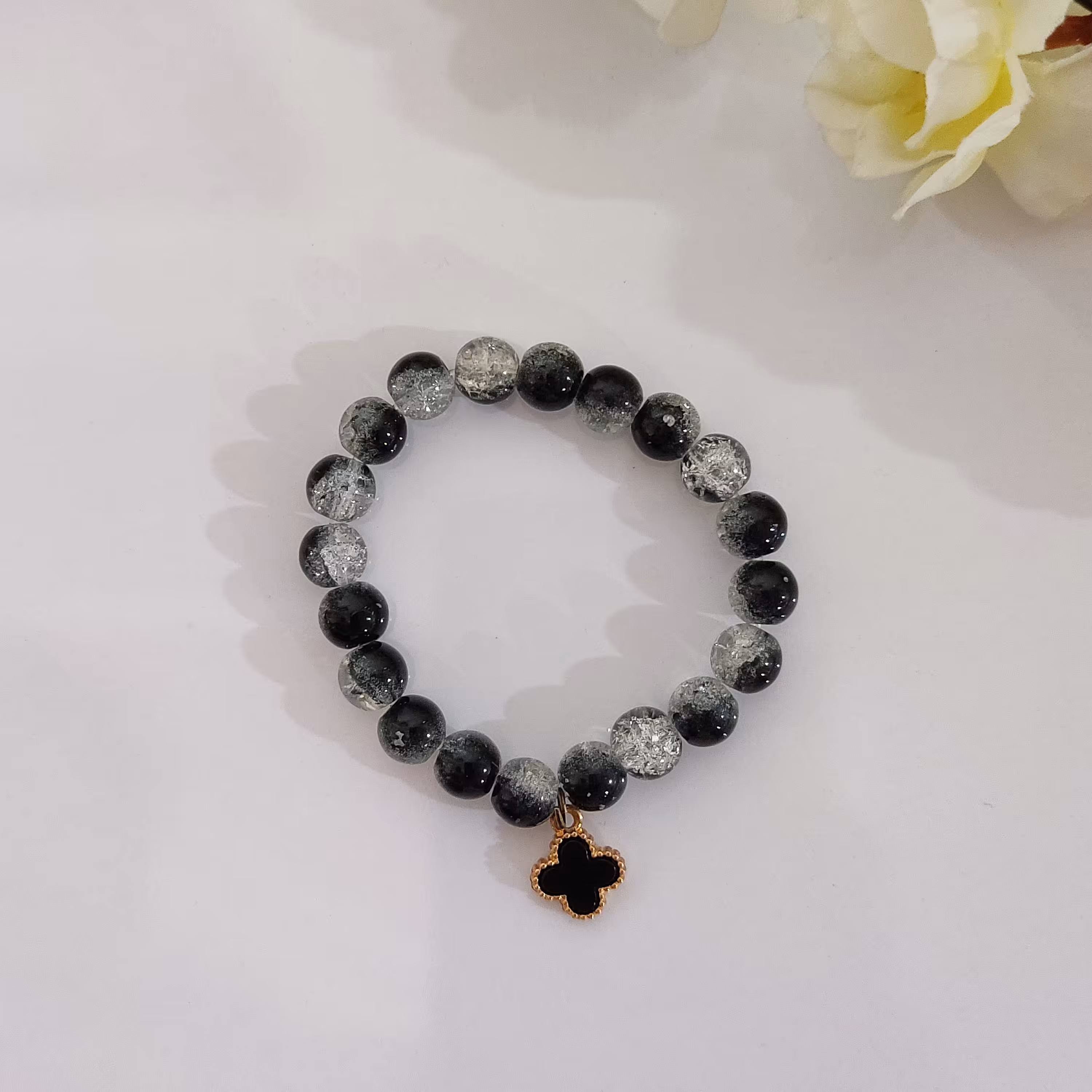 دستبند ونکلیف دار