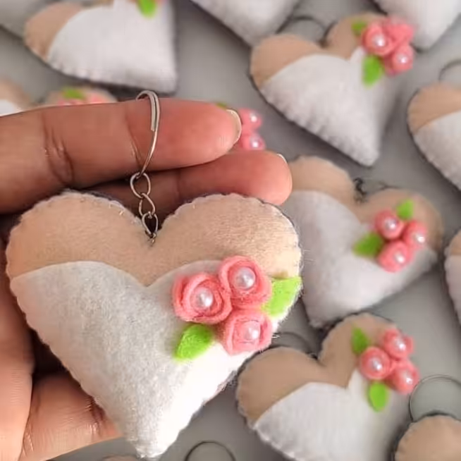 گیفت عروس دامادی نمدی