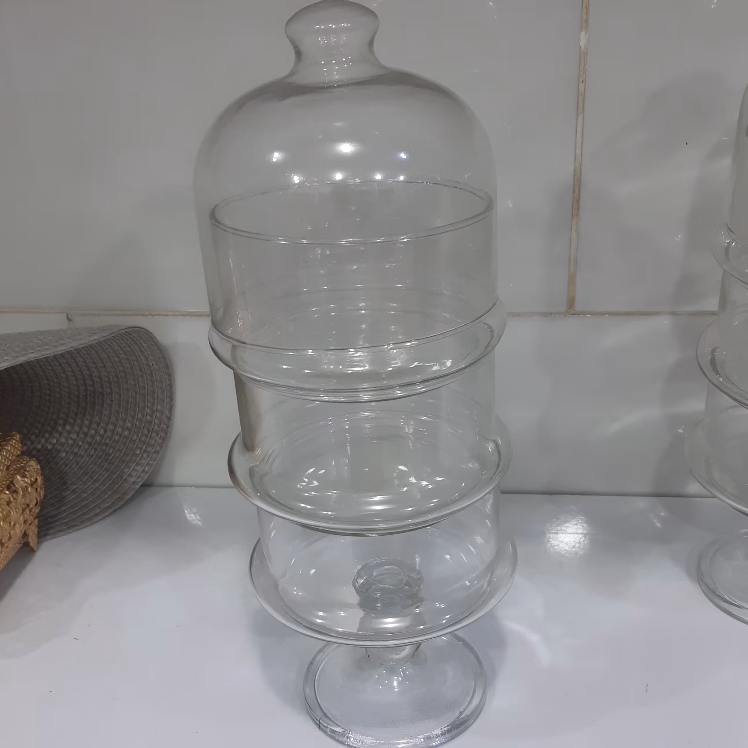 بانکه تنقلات پایه دار