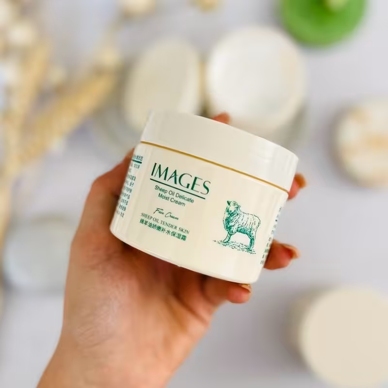 کرم آبرسان عصاره شیر گوسفند  (ضد اگزما و پسوریازیس )