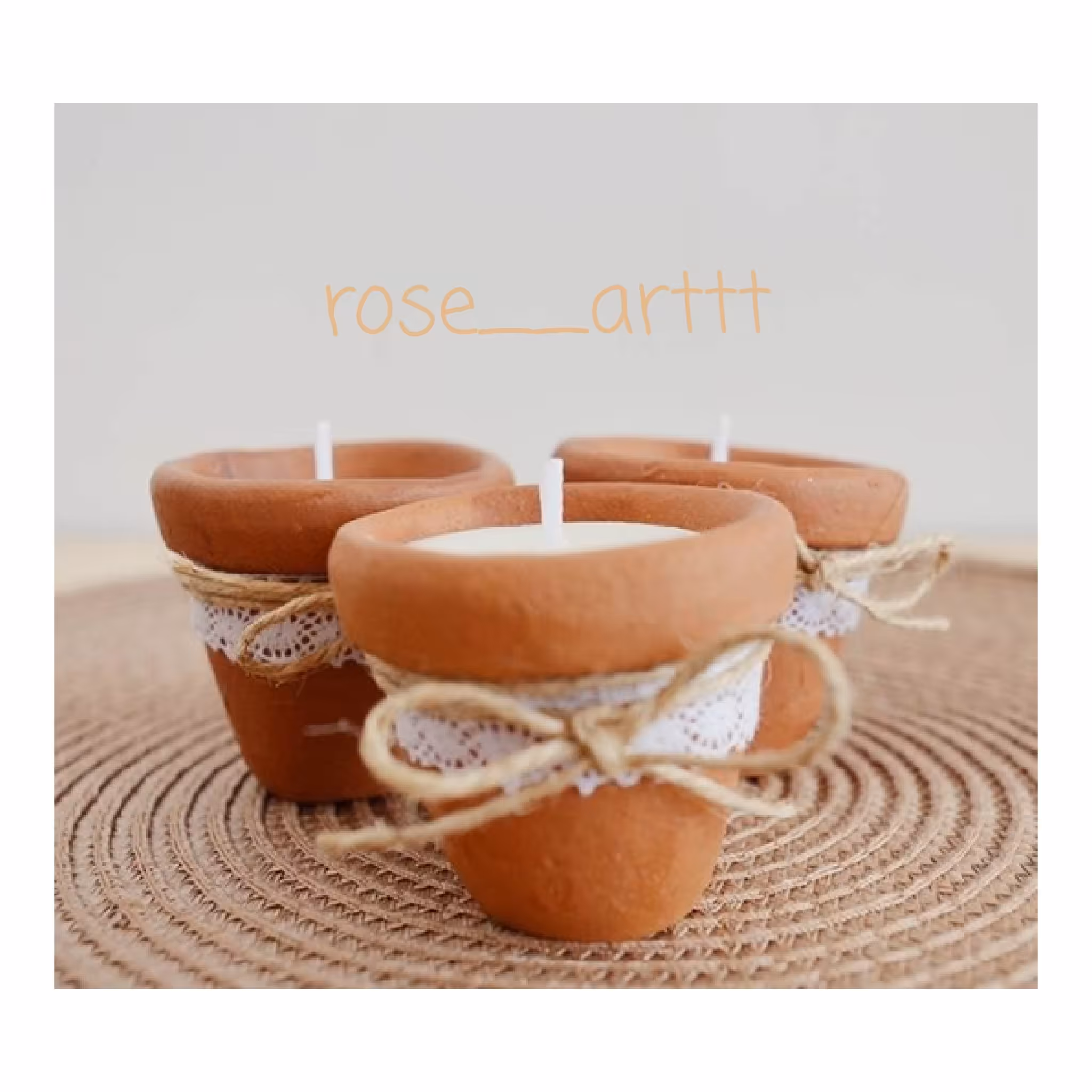 شمع با ظرف سفالی و دیزاین ربان و کنف