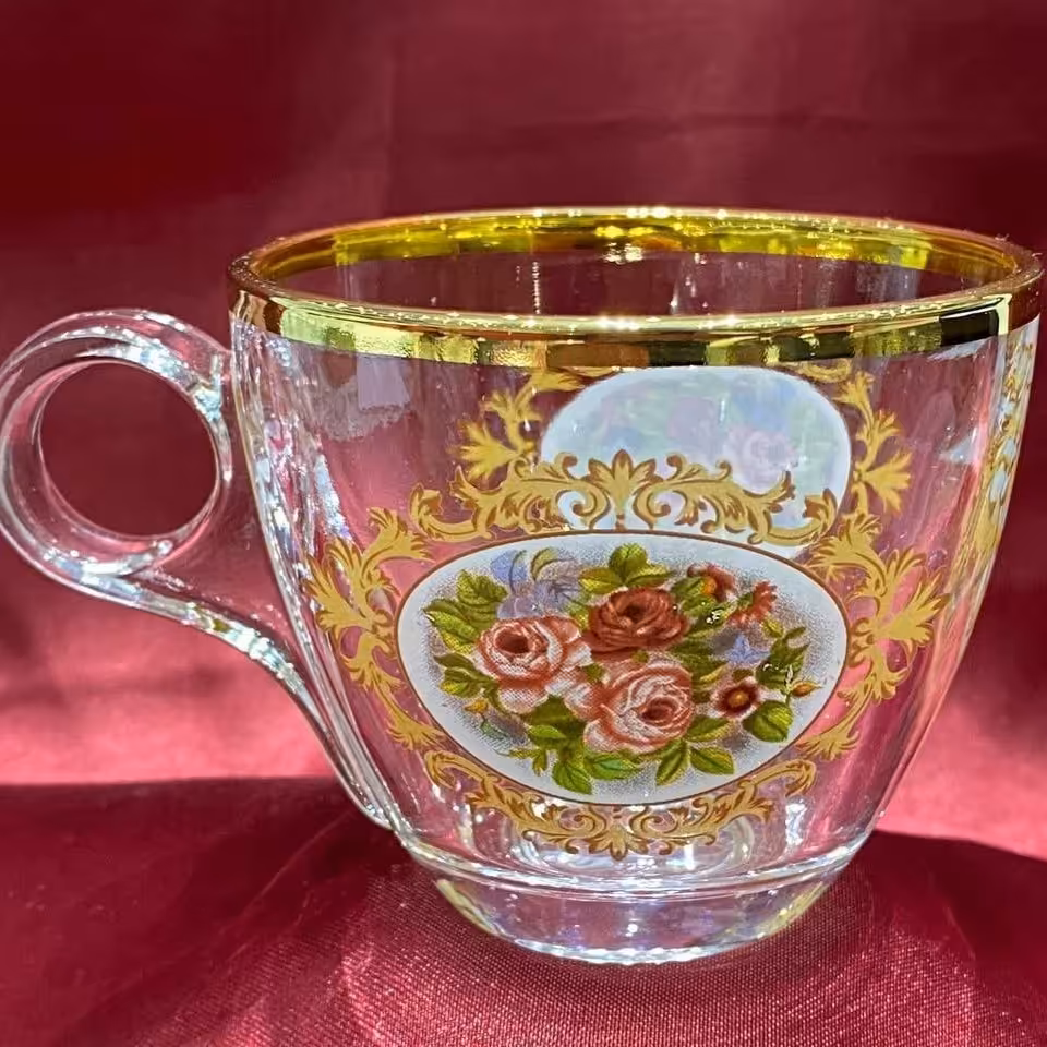 فنجان چری لب طلا گلدار