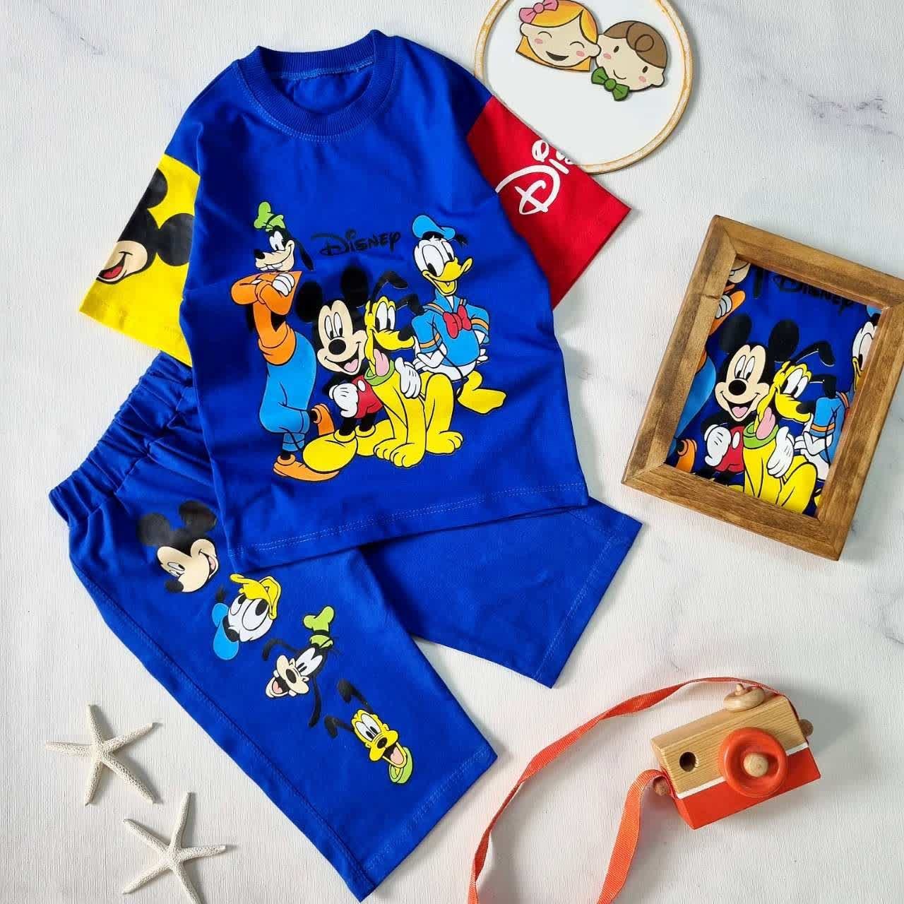 تیشرت شلوارک اسپورت شیک و زیبا کیفیت عالی جنس پارچه پنبه نخ کویر سمنان مناسب حدود سنی 2 تا 7 سال