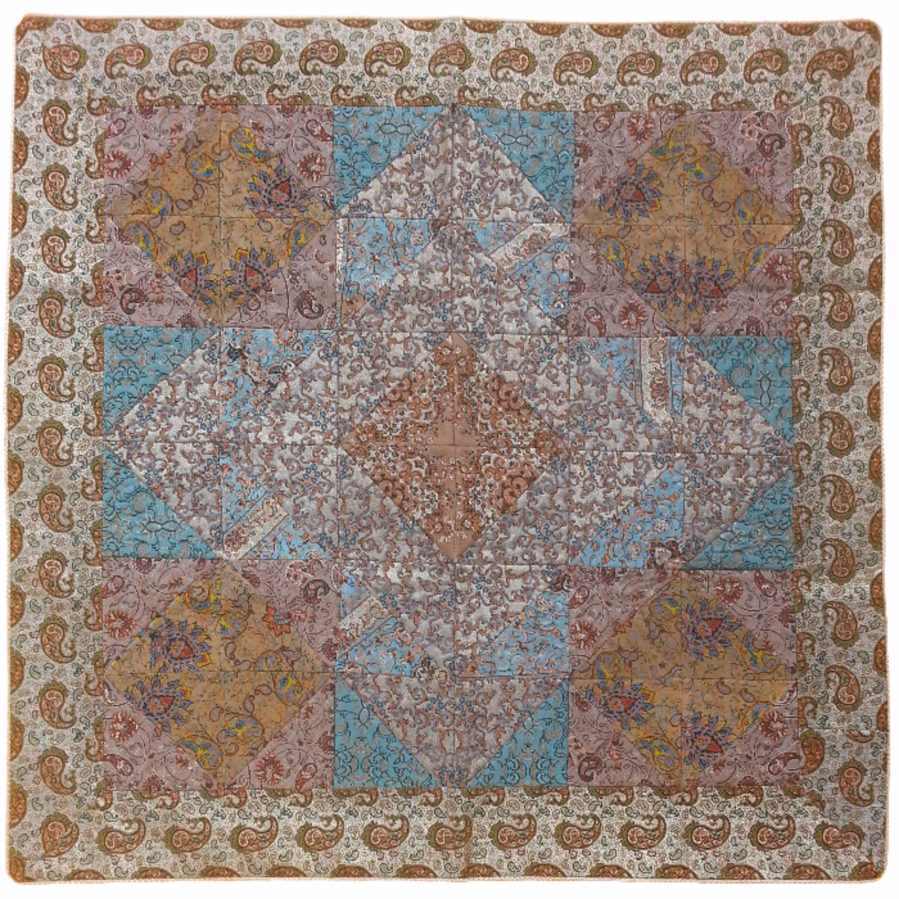 رومیزی ترمه ابریشم طرح چهل تکه کد TRM140 رنگ آستر طوسی