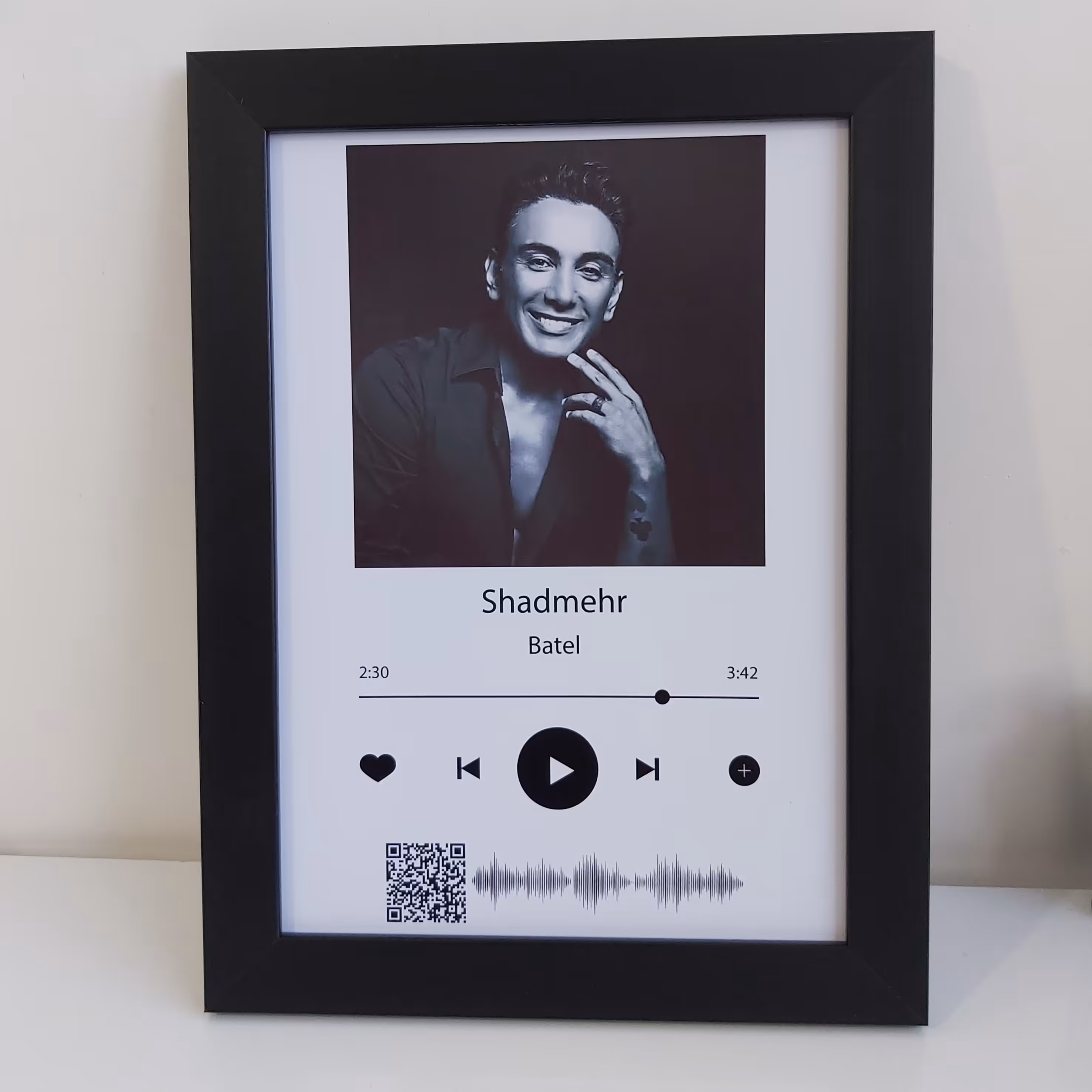 تابلو موزیکال کاملا شخصی سازی میشه با موزیکی که دوست دارید 