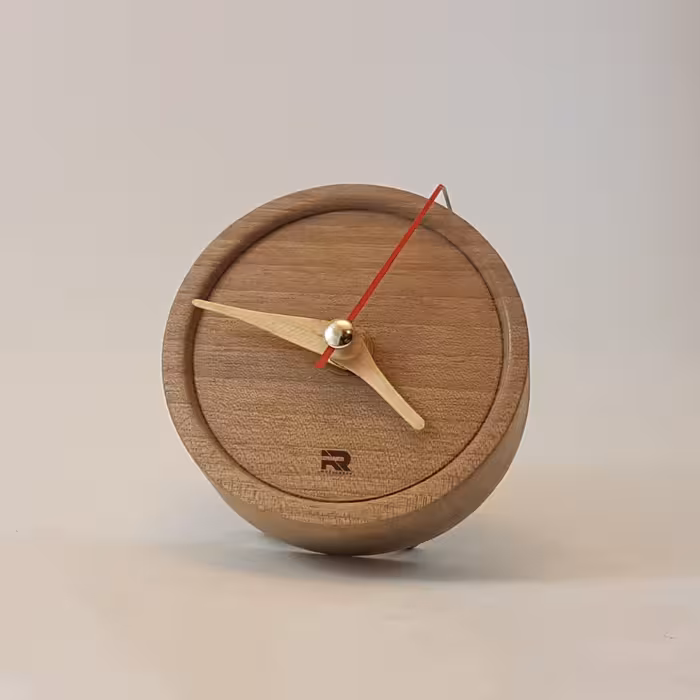 ساعت رومیزی تمام چوب