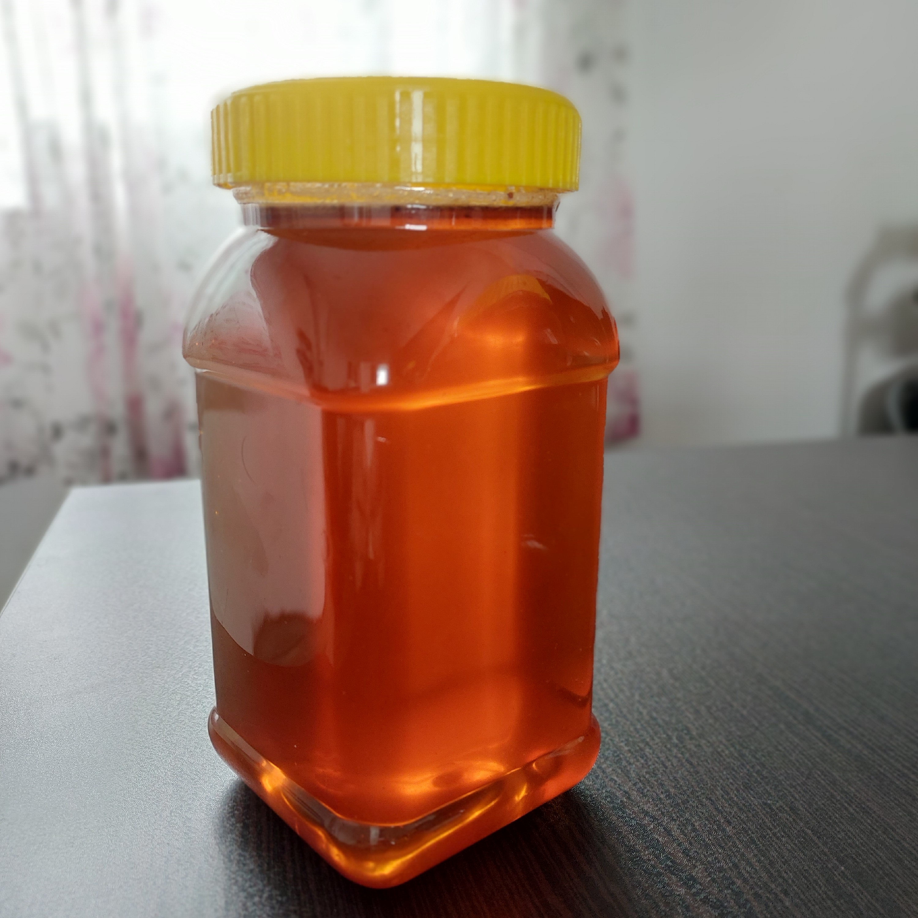 عسل کُنار 1 کیلویی درجه 1 طبیعی مستقیم از زنبوردار