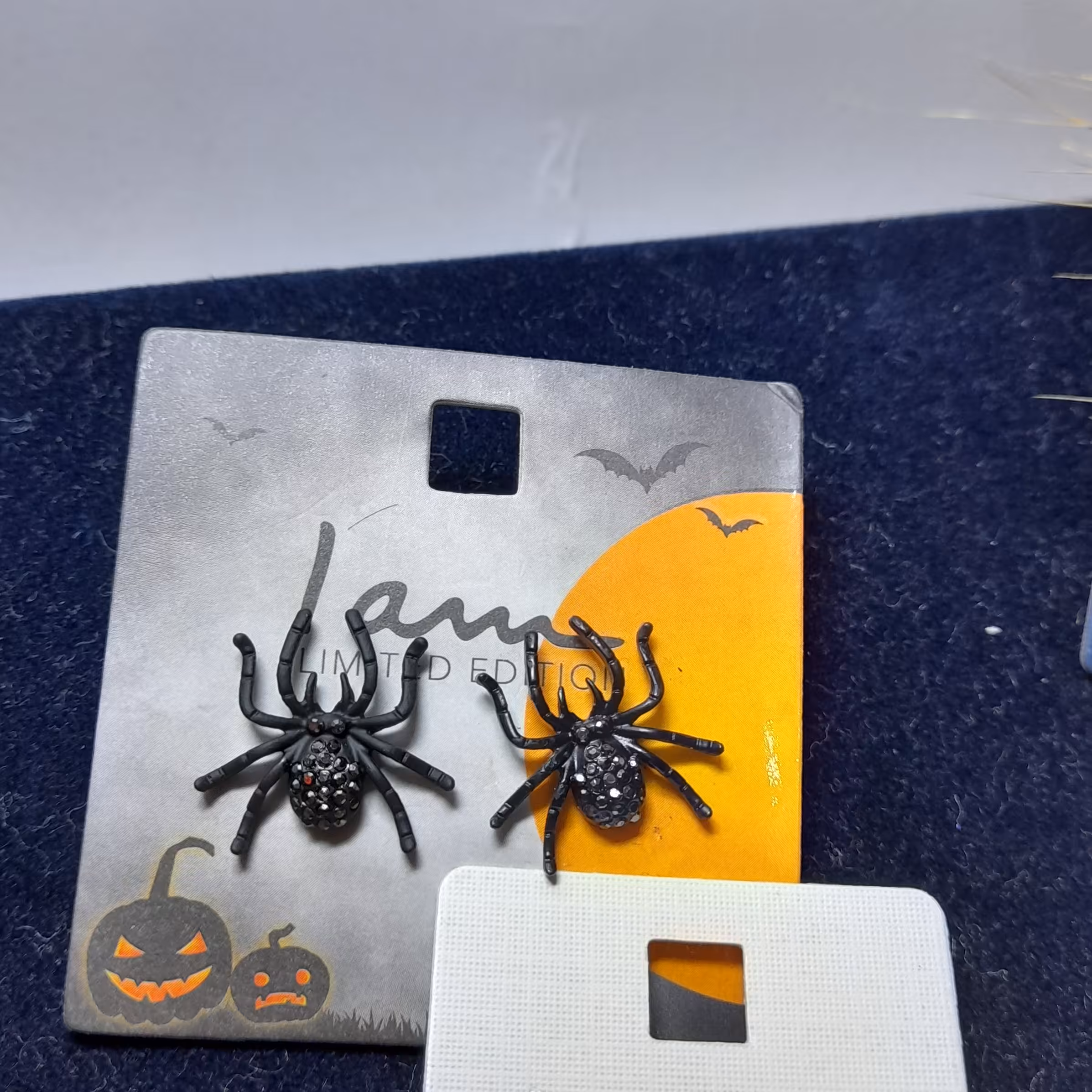 گوشواره عنکبوت 