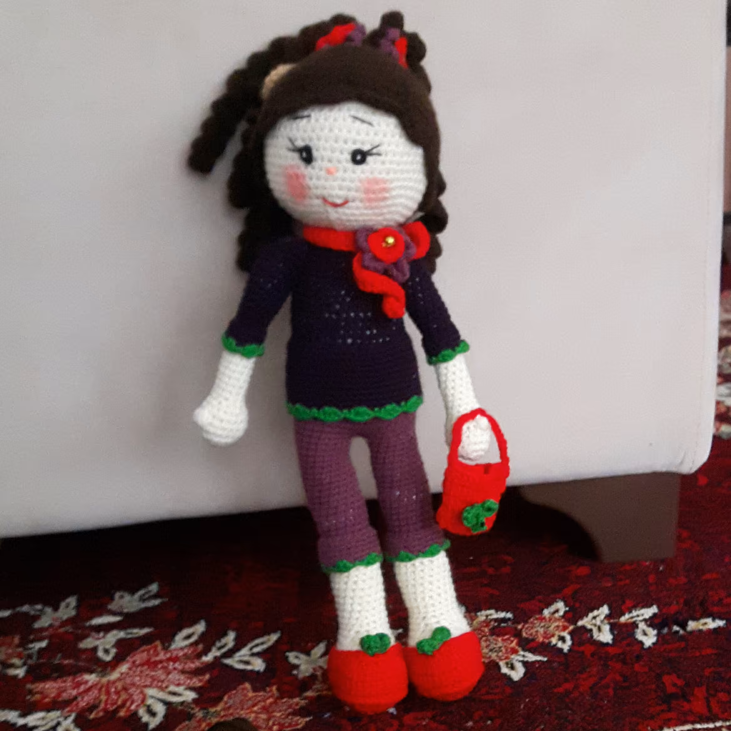 عروسک دست بافت قلاب بافی لادمیلا