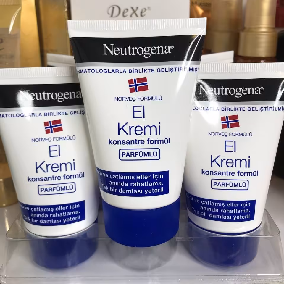 کرم آبرسان ومرطوب کننده نوتروژینا50میل