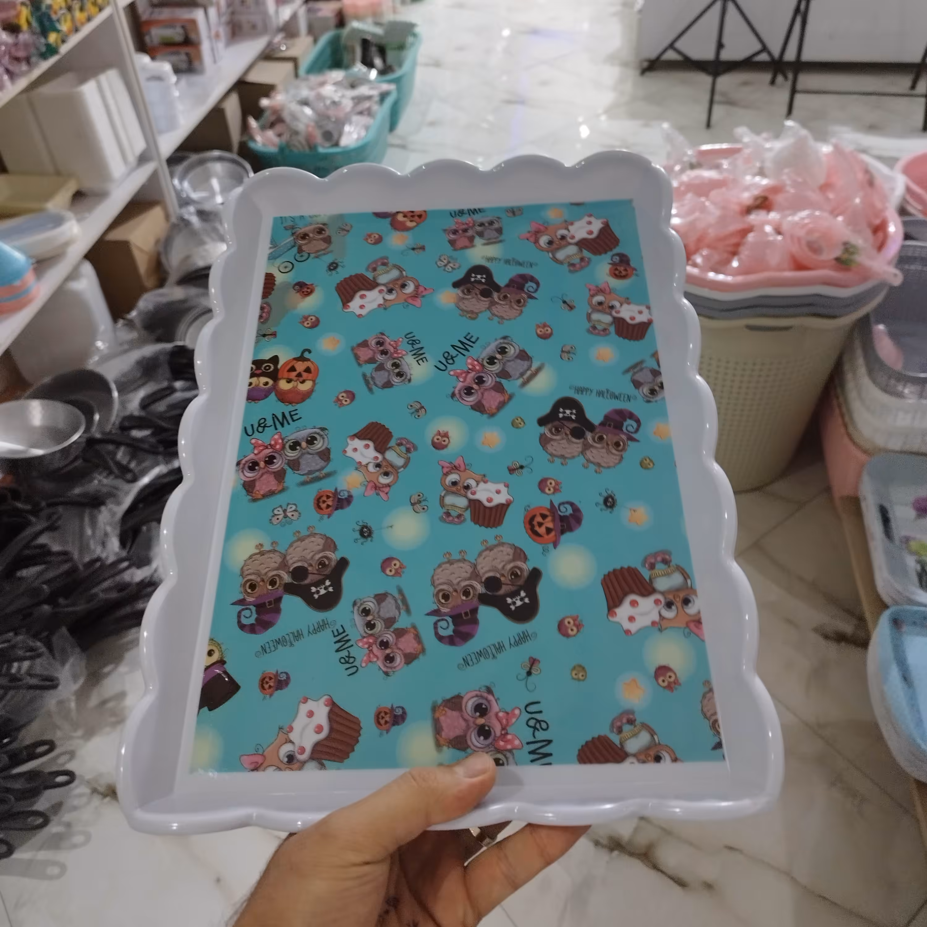 سینی ملامین اصل مستطیلی، در چهار طرح مختلف 