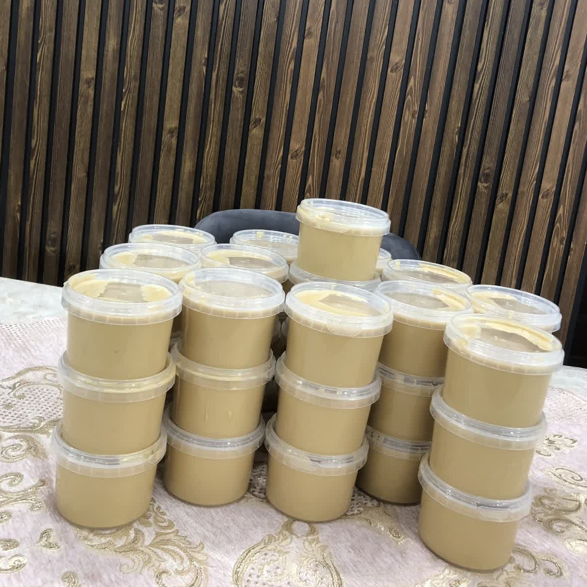 کره بادام زمینی ایرانی با طعم عالی و بدون هیچ گونه مواد افزودنی و مواد نگه دارنده