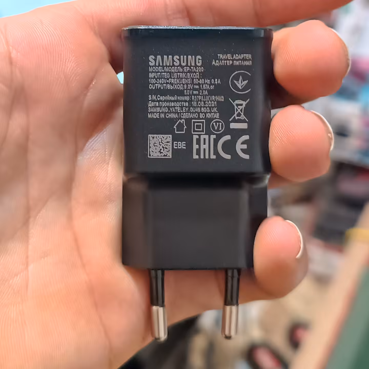 کلگی شارژر SAMSUNG مدل S10 ویژگی 100% اورجینال اصل چین سامسونگ اس ده رنگ مشکی و سفید