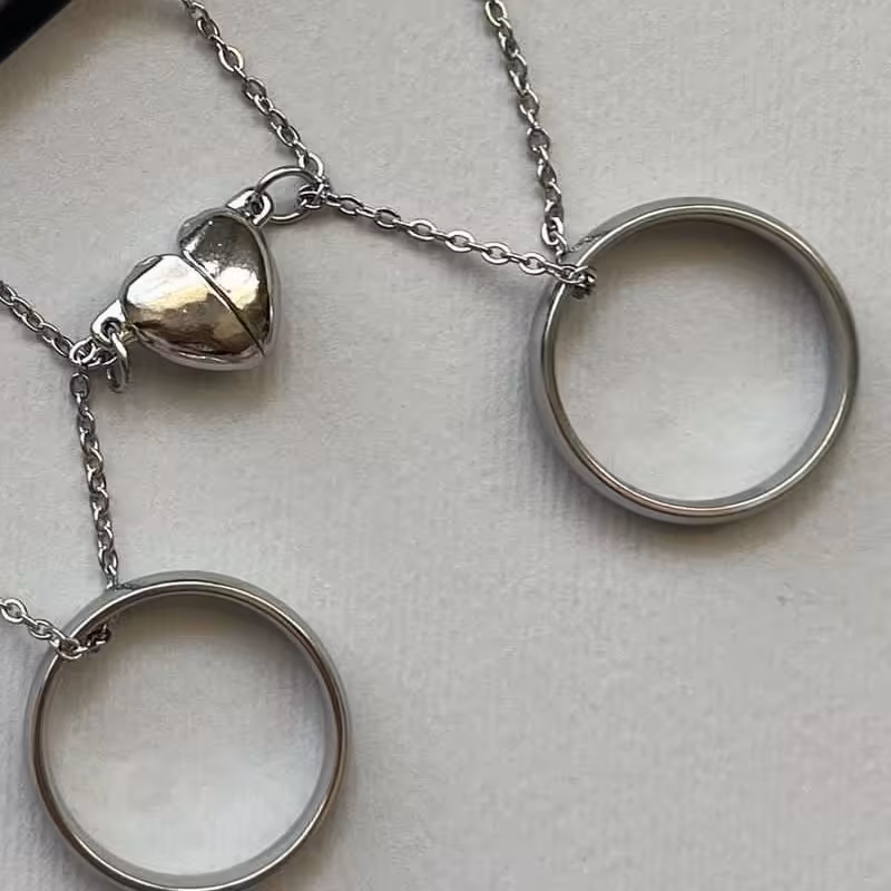 گردنبند ست رینگ نقره ای استیل با مگنت قلب