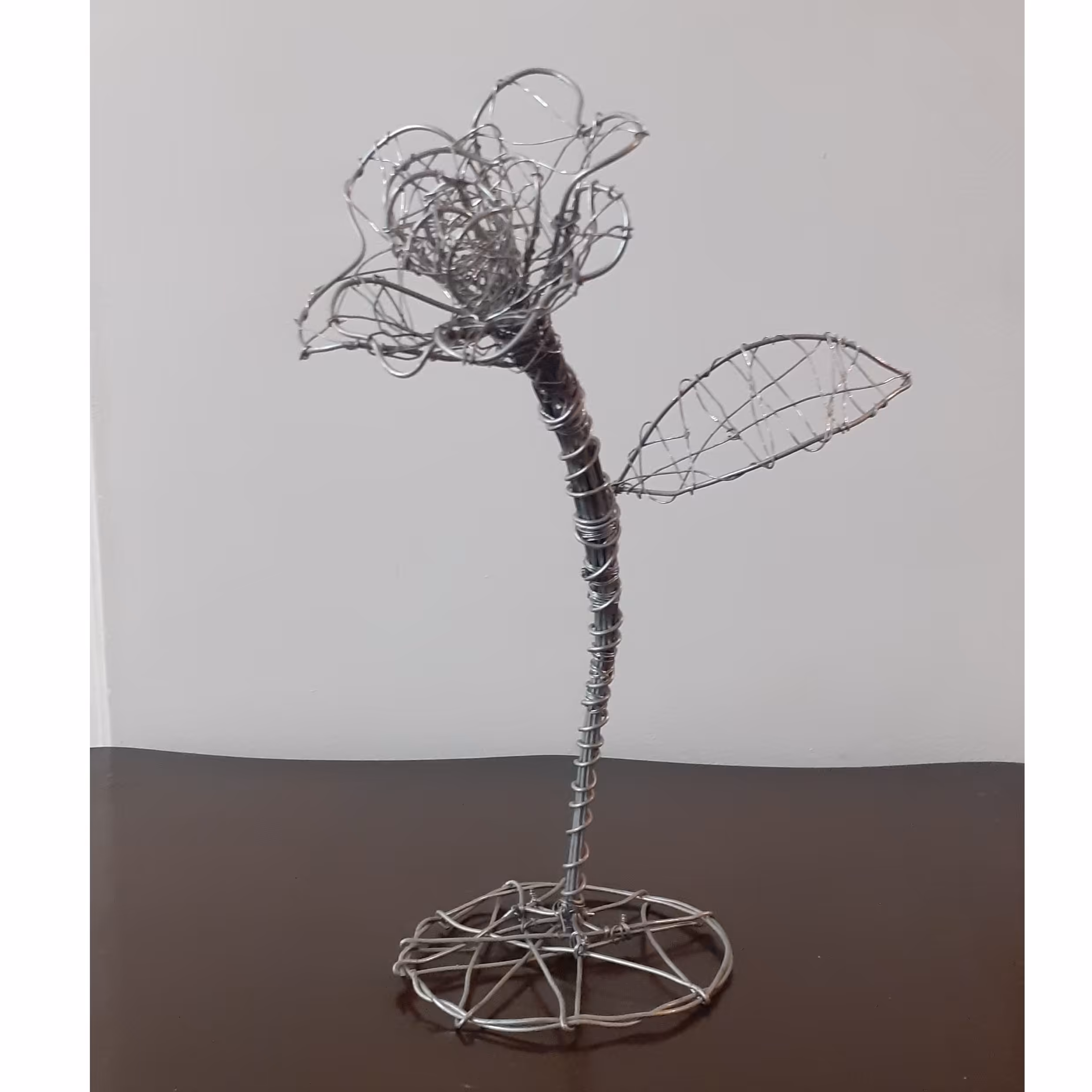 دکوری گل رز سیمی دست ساز مینیمال هنر دست گل مصنوعی زیبا و ماندگاری بالا امیر قربعلی درس کار و فناوری مدرسه