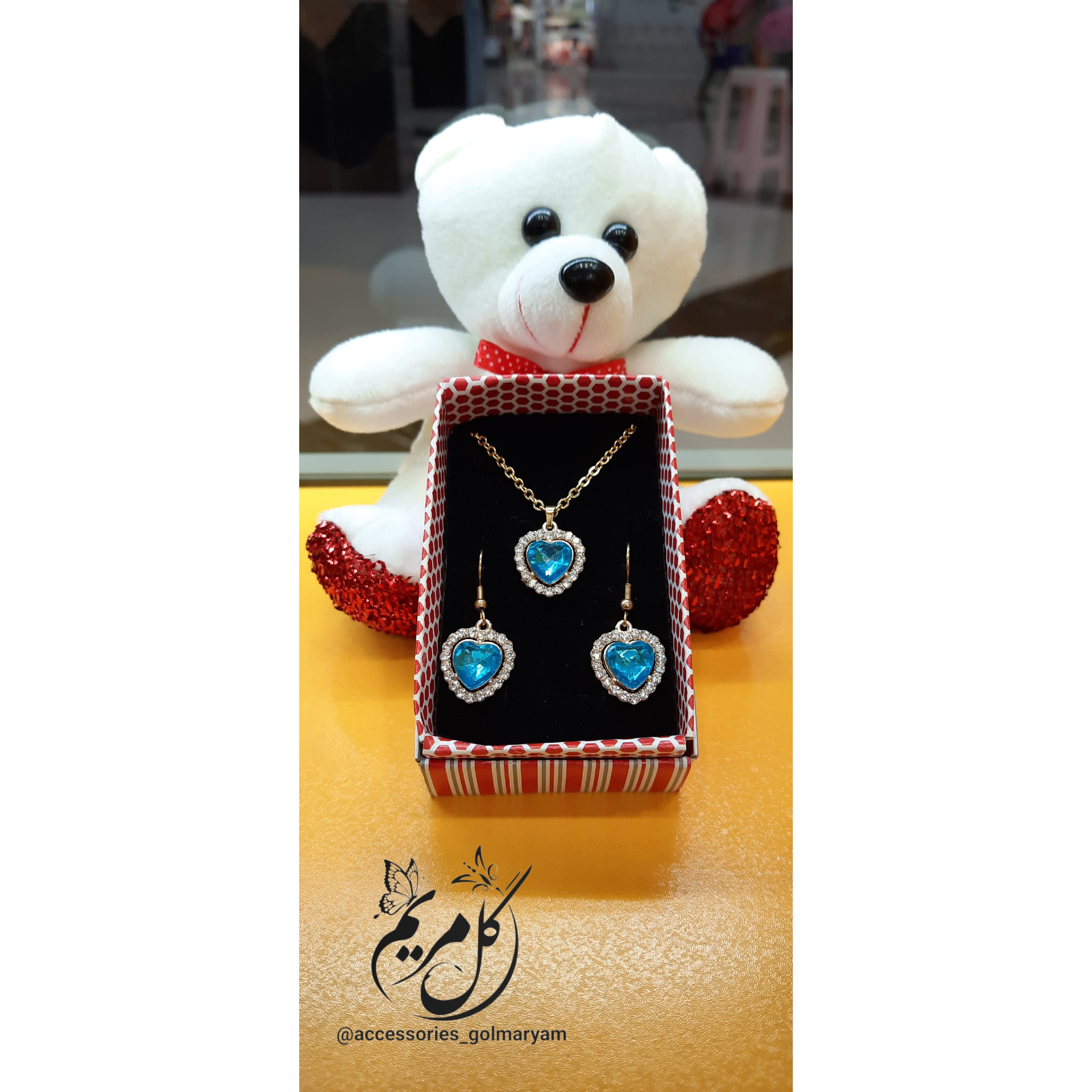 نیم ست گردنبند و گوشواره طرح قلب نگین دار استیل رنگ ثابت رنگ آبی آسمانی 