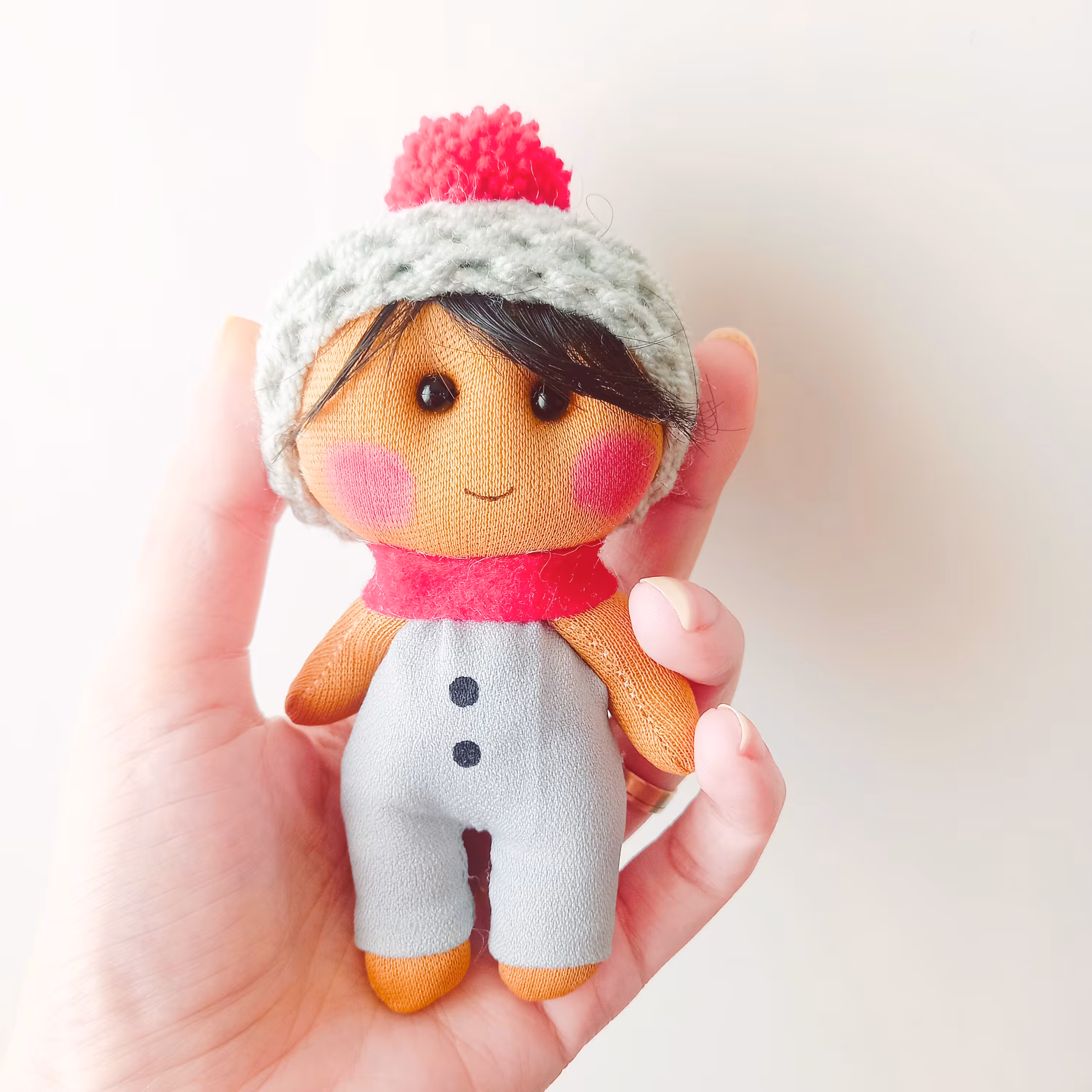 عروسک سرکلیدی دست دوز پسربچه