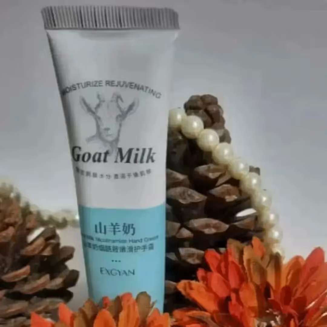 کرم مرطوب کننده دست شیربز