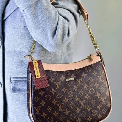 کیف زنانه پاسپورتی مجلسی وارداتی طرح مارک
