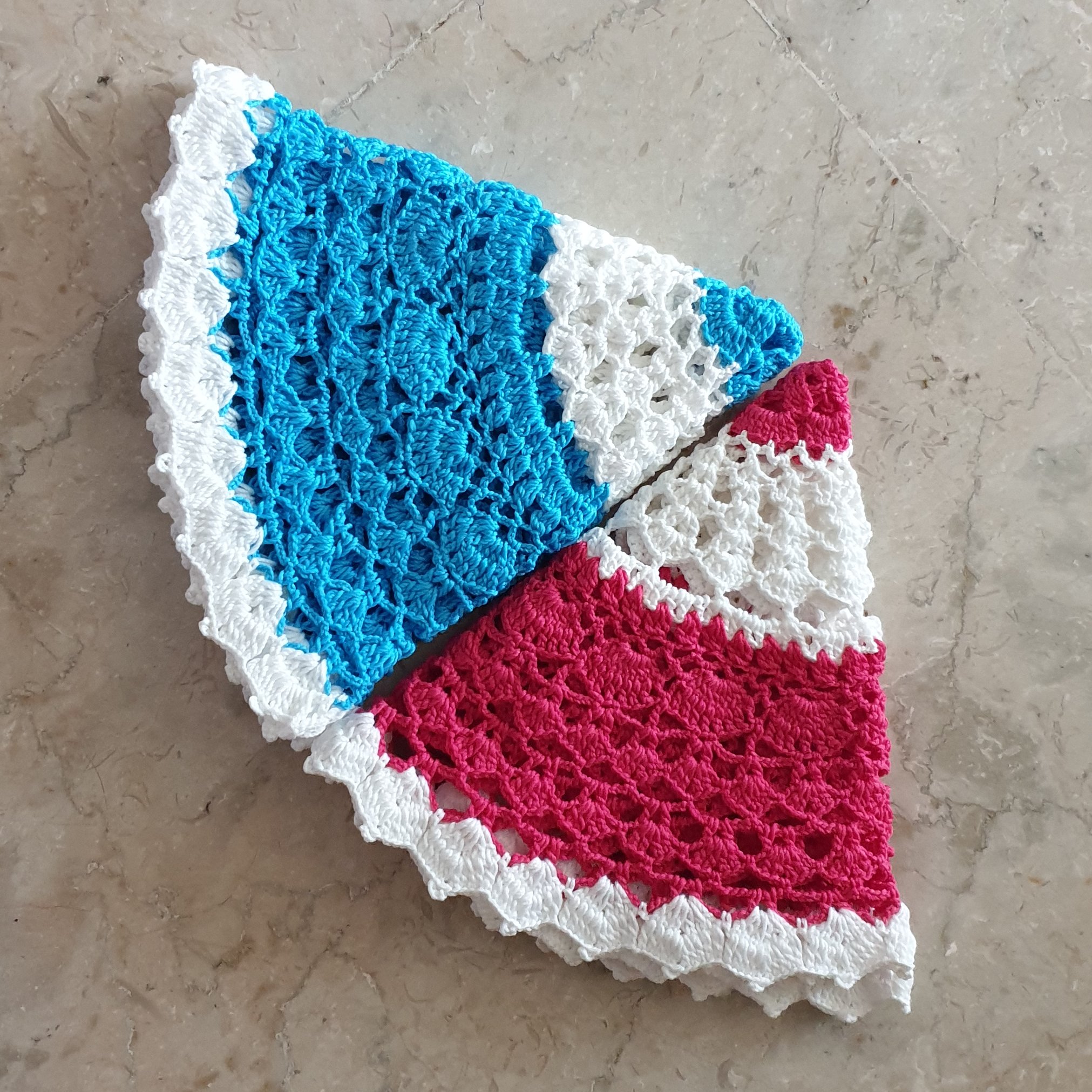 رومیزی قلاب بافی ( 2عدد با تخفیف ویژه)