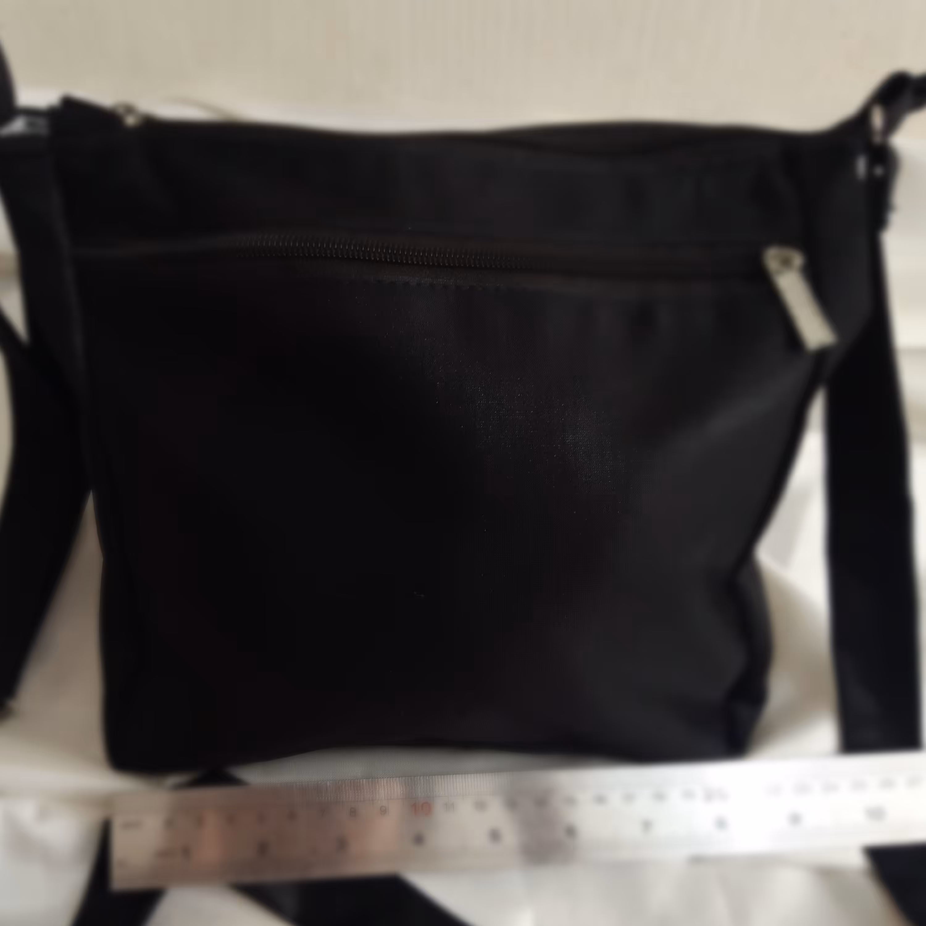 کیف برزنتی، با جنس اعلا، سبک، بارها قابل شستشو