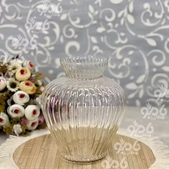 گلدان شیشه ای بلور .هالوین