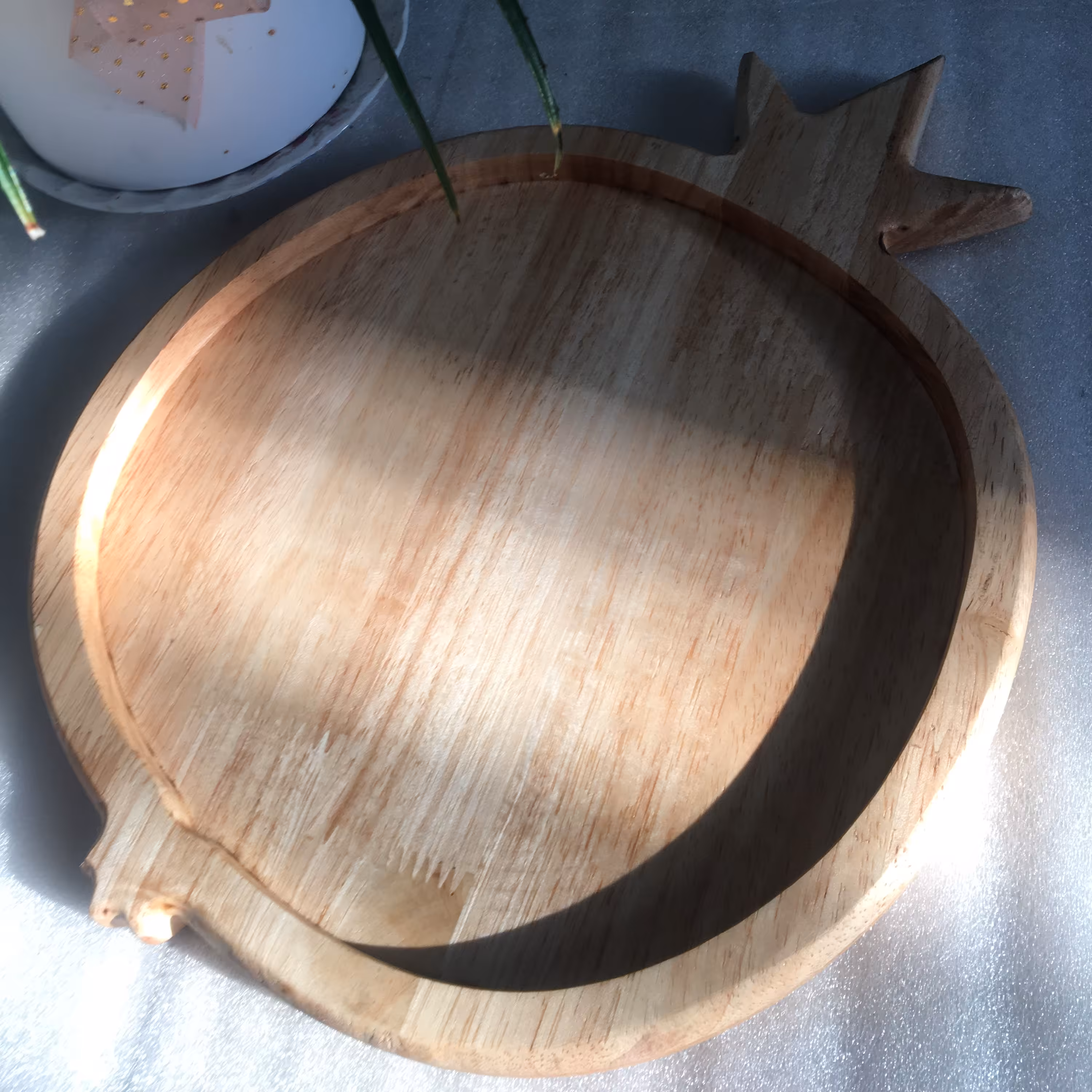 بشقاب  چوبی سرو غذا و تنقلات طرح تاج بسیار زیبا