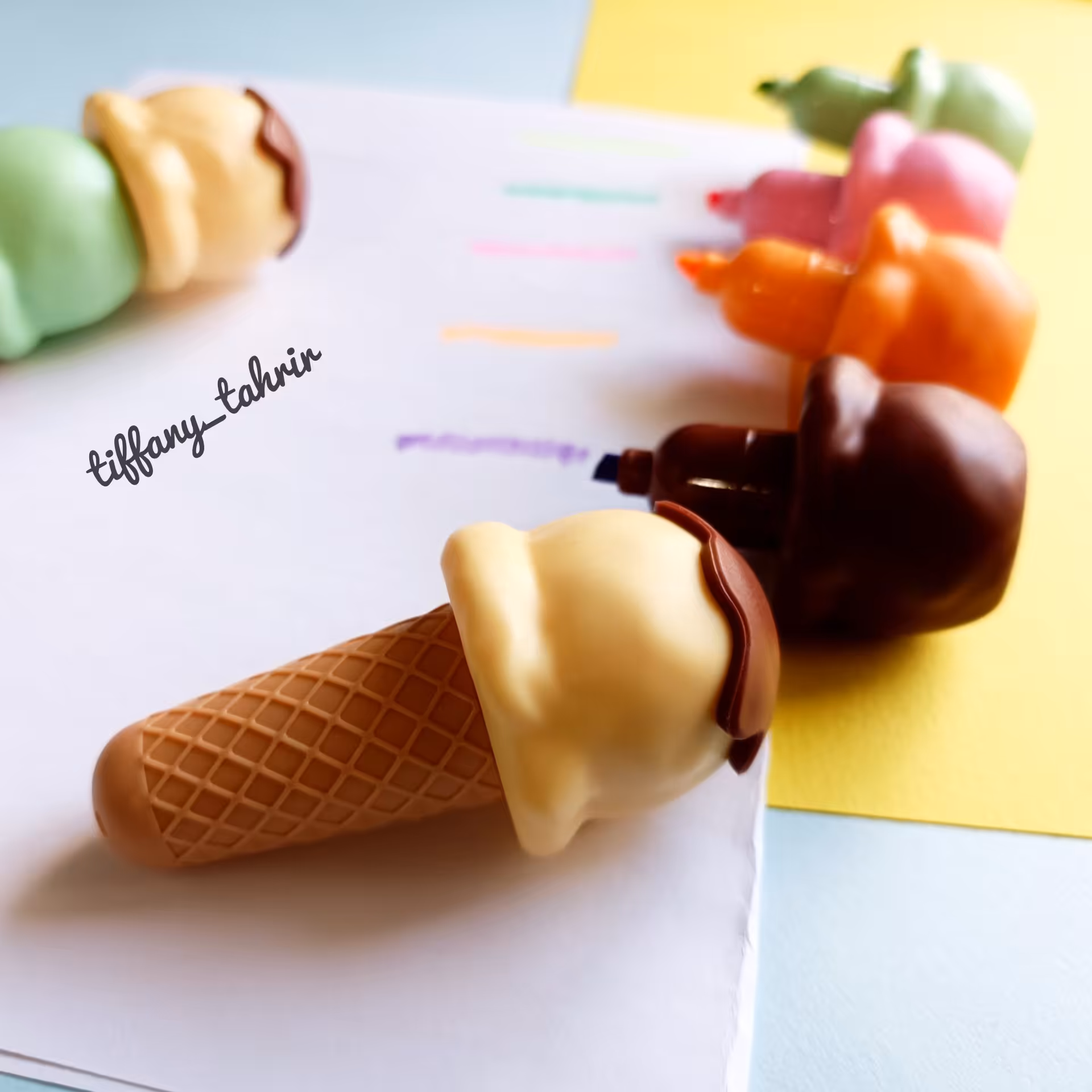 هایلایتر بستنی قیفی ( ماژیک علامت زن فانتزی طبقاتی)